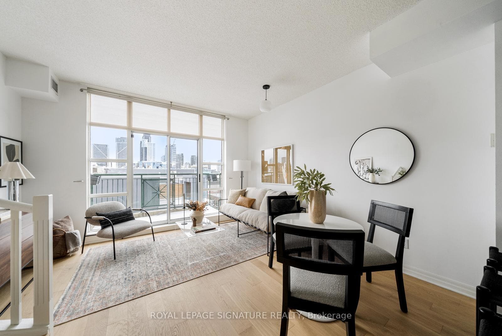 901 Queen Street Unit PH 612 photo 9