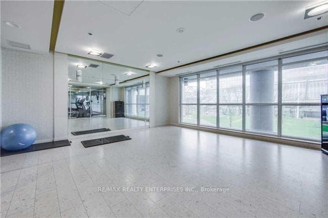 60 Town Centre Court Unit 811 photo 16