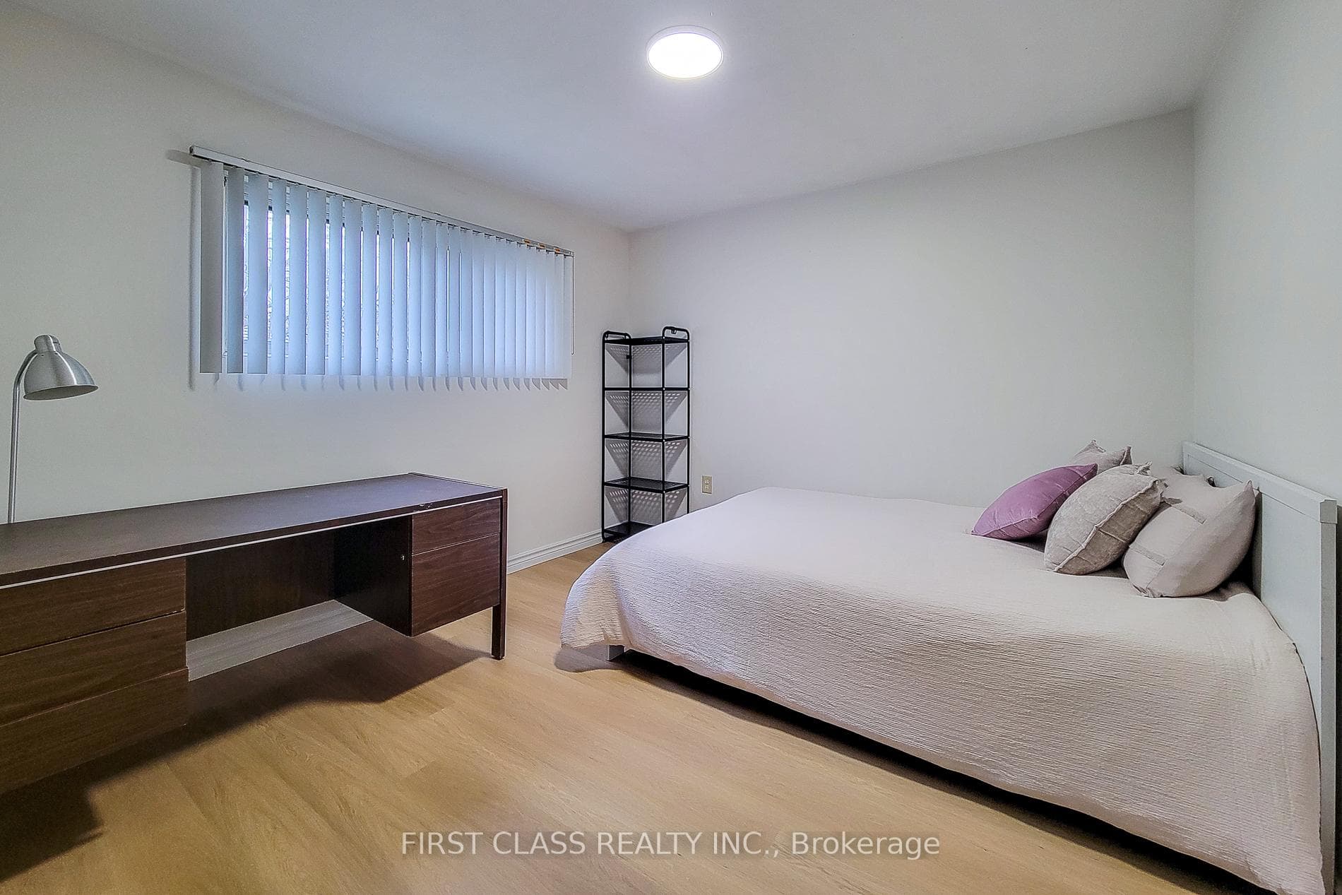 88 Radford Street photo 16
