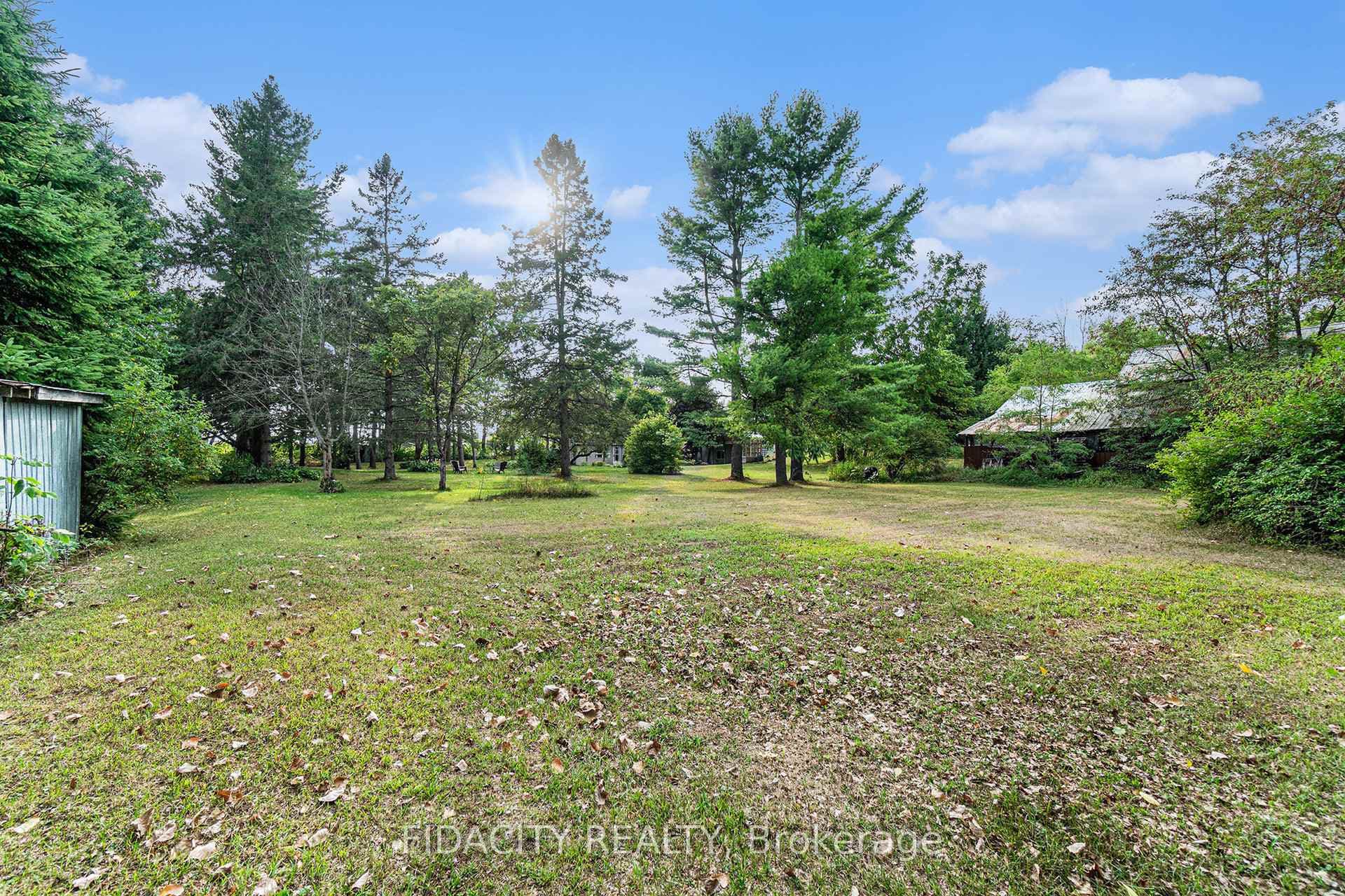 1910 Beach Road photo 36