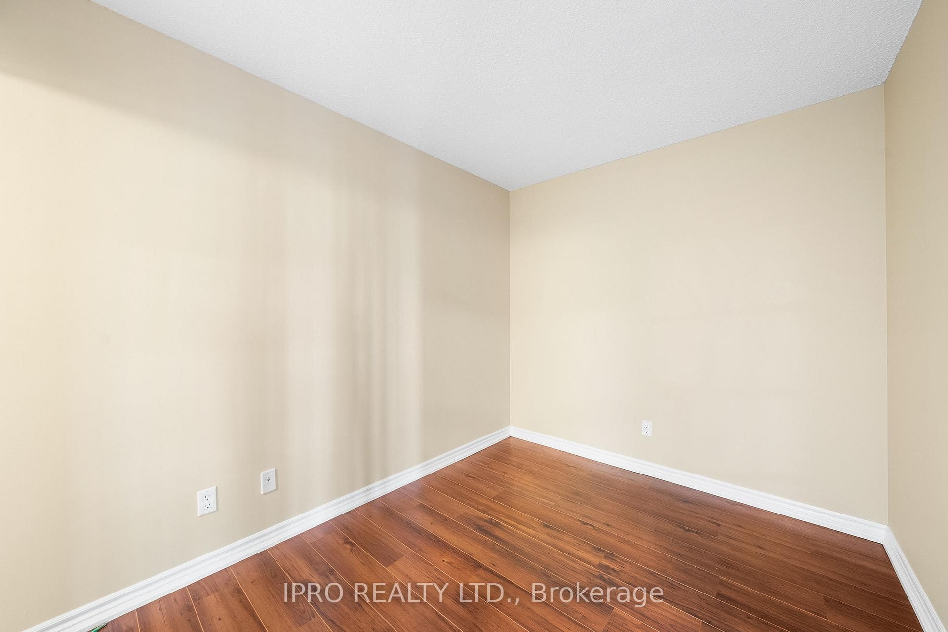35 Kingsbridge Garden Circle Unit 2106 photo 22