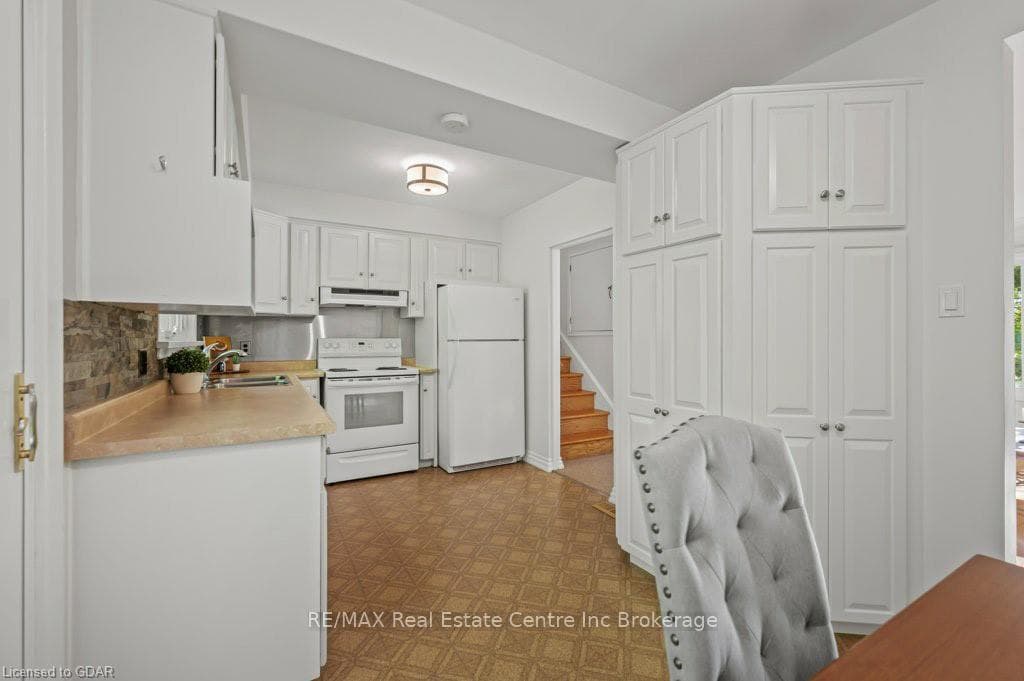25 CALLANDER Drive photo 8