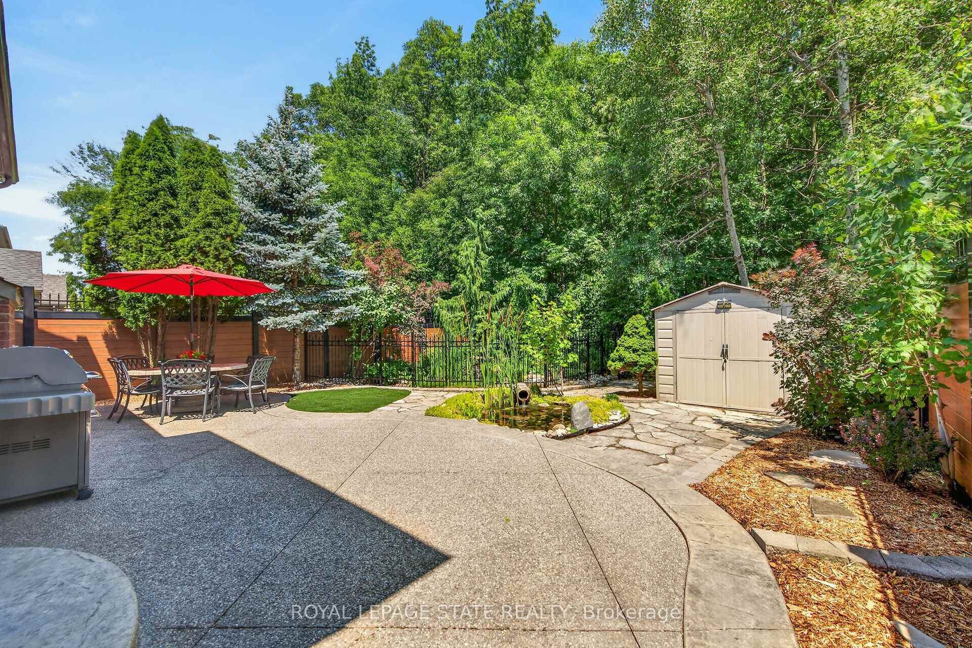 160 Wills Crescent photo 41