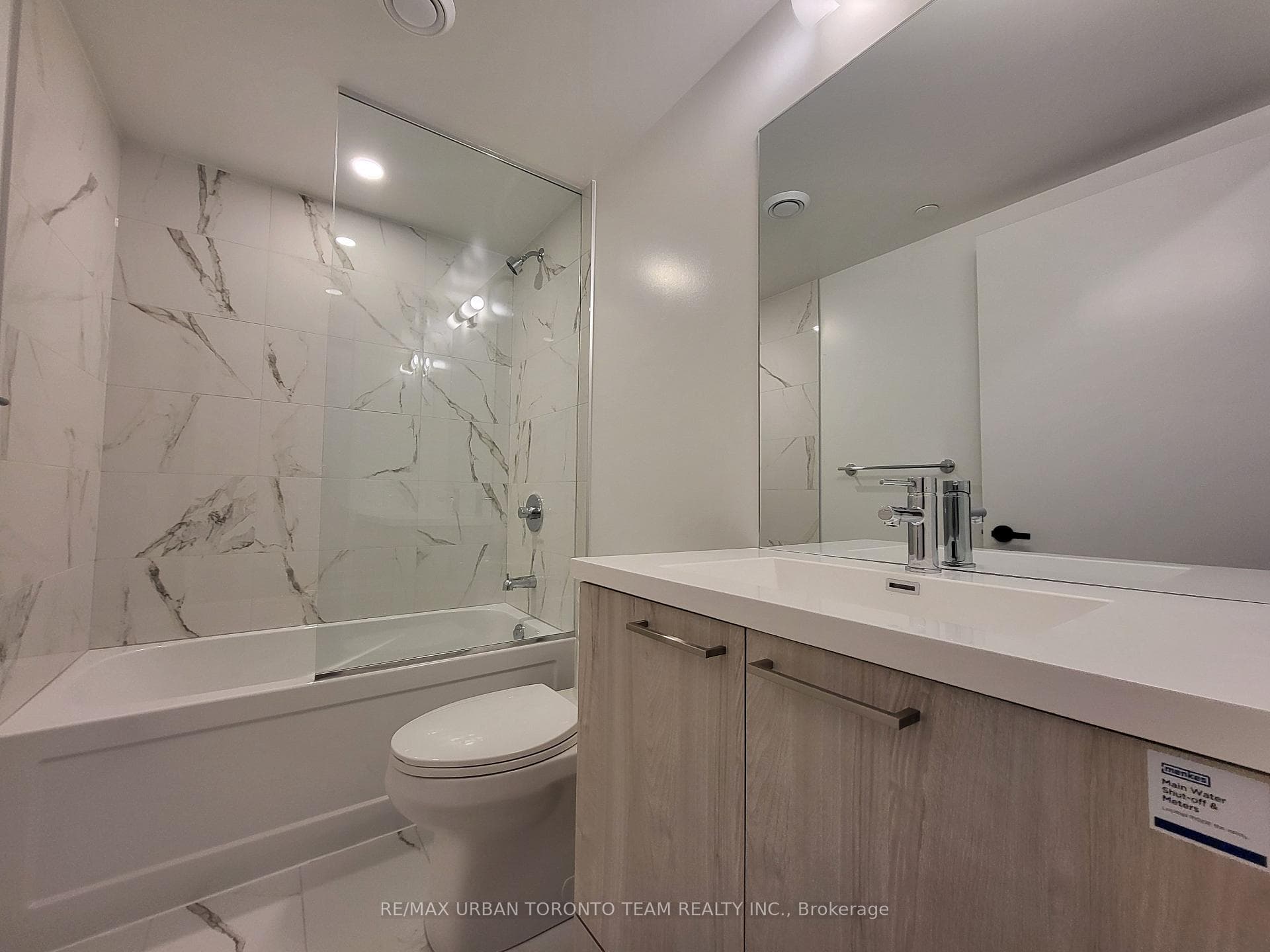 195 Commerce Street Unit 3707 photo 8