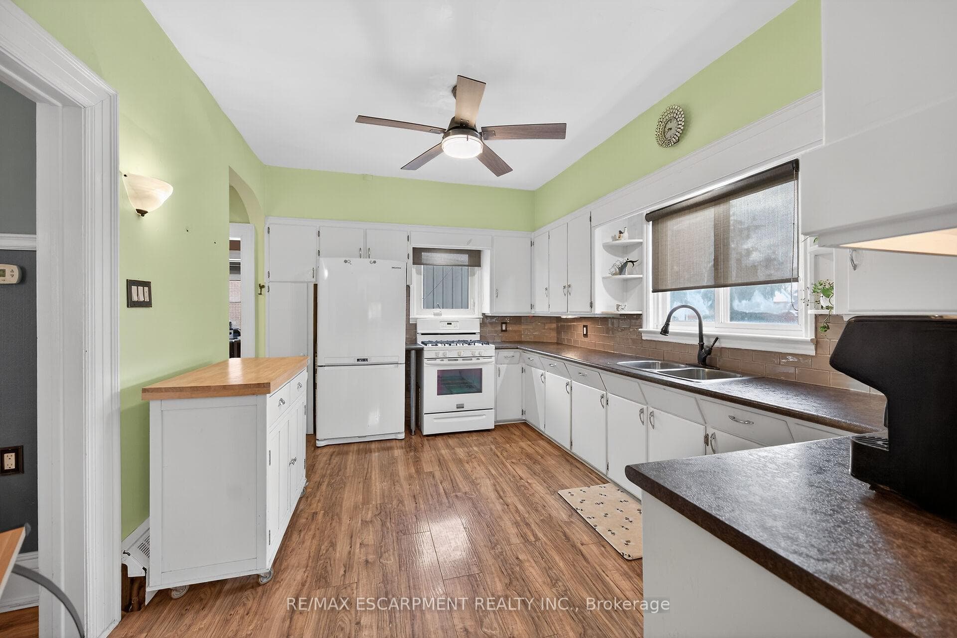 66 King Street photo 11