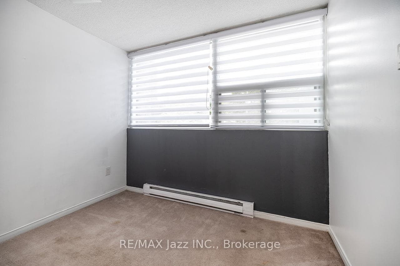 454 Centre Street Unit 108 photo 15