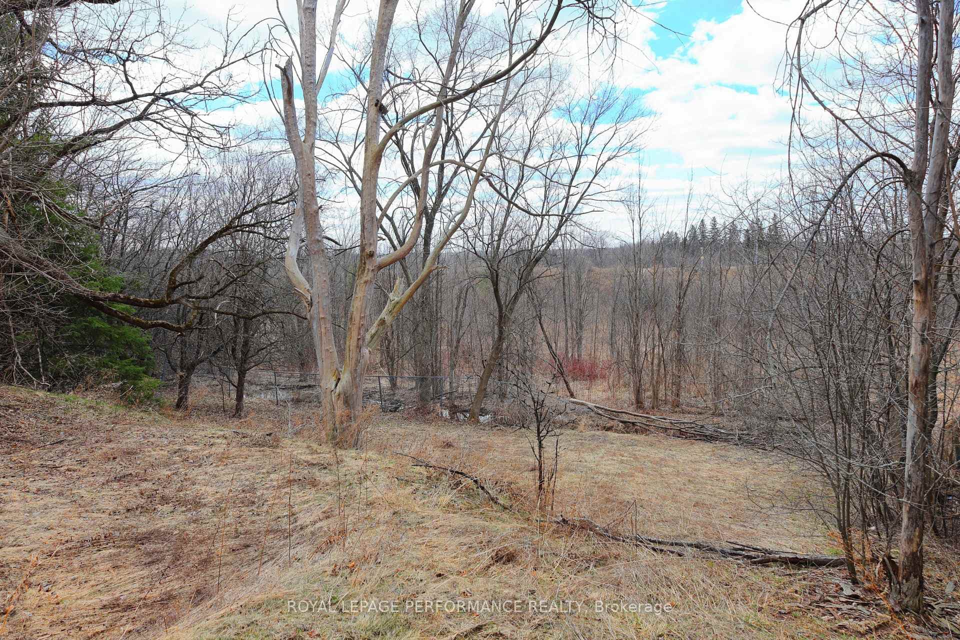 2478 Cleroux Crescent photo 4