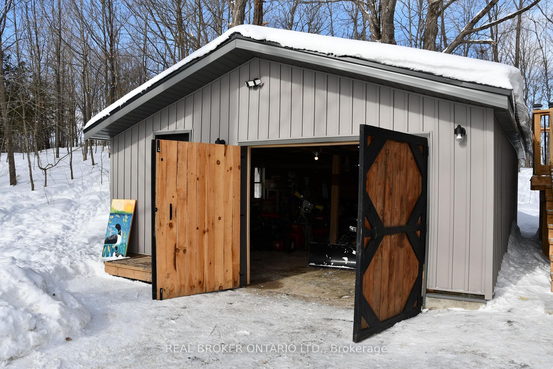 6187 Arden Road photo 9