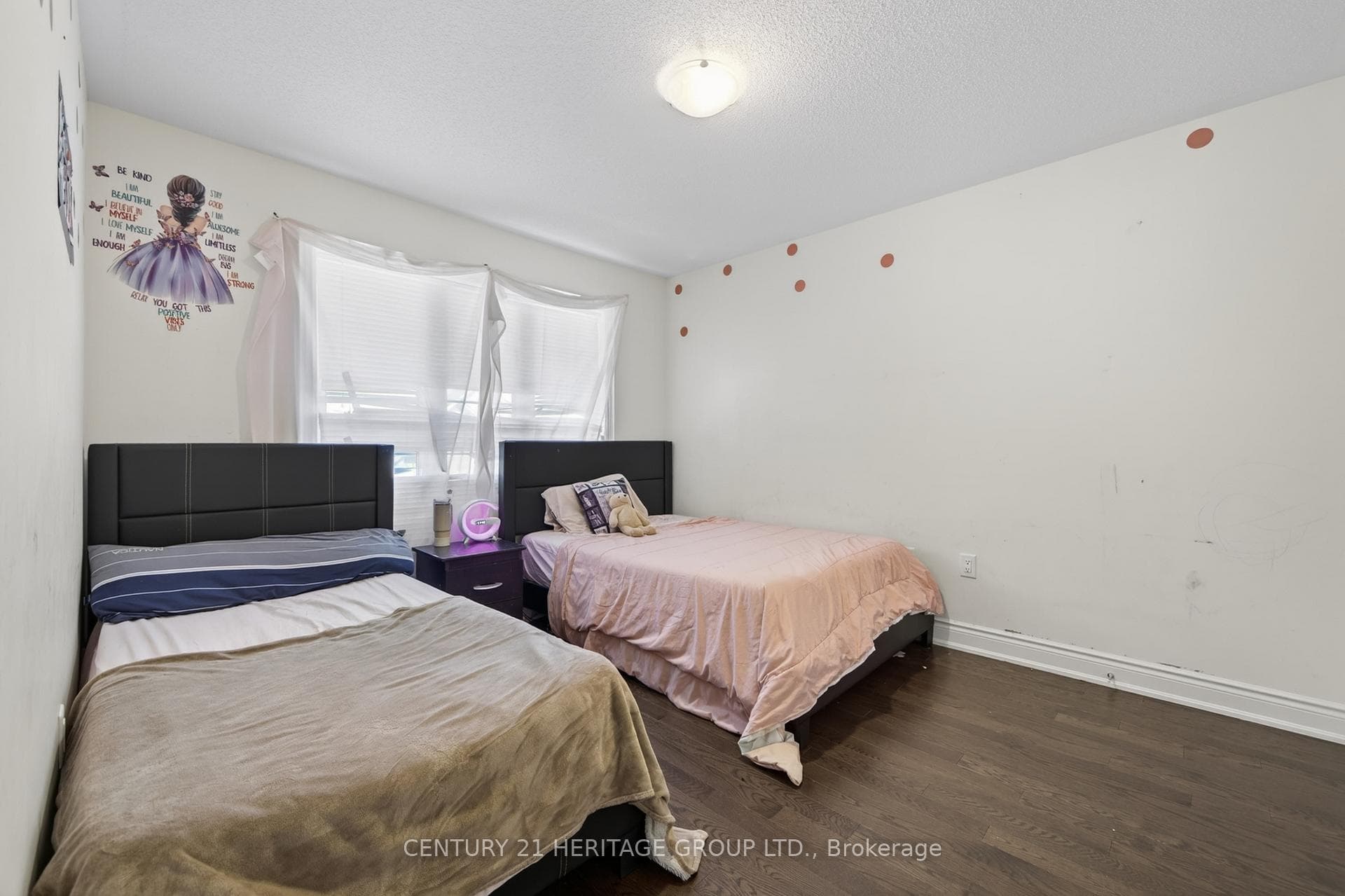 77 Montrose Boulevard photo 26