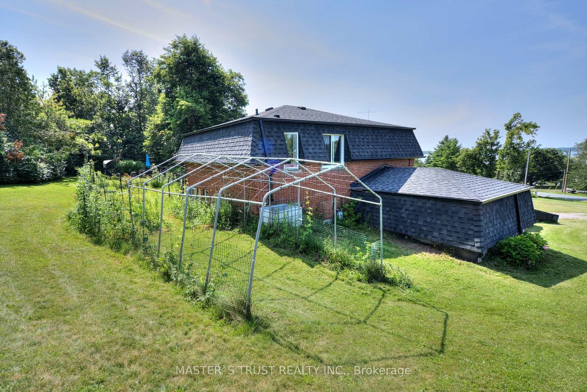 200 SUMMIT Drive photo 33