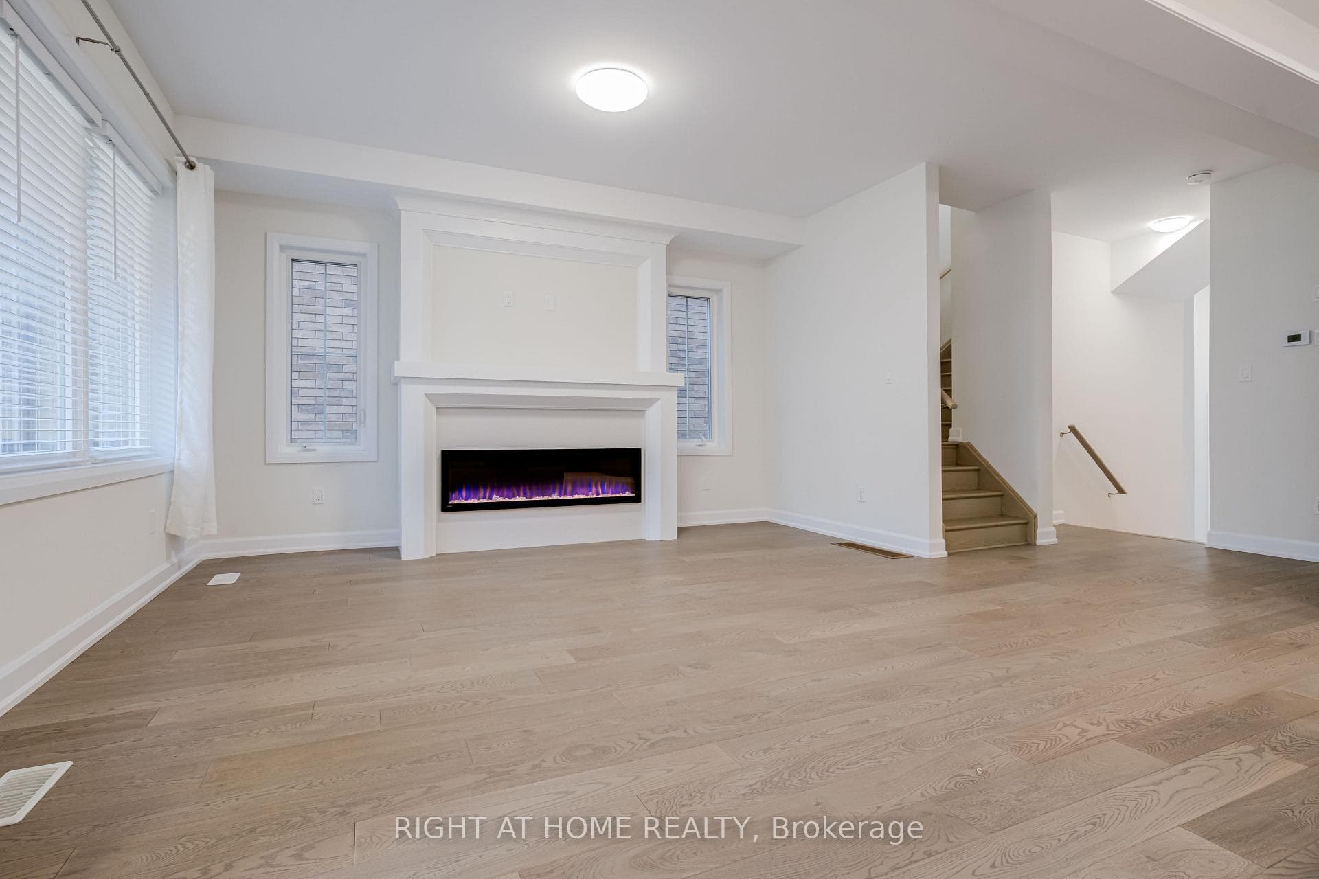 520 CLAYTON Avenue photo 12