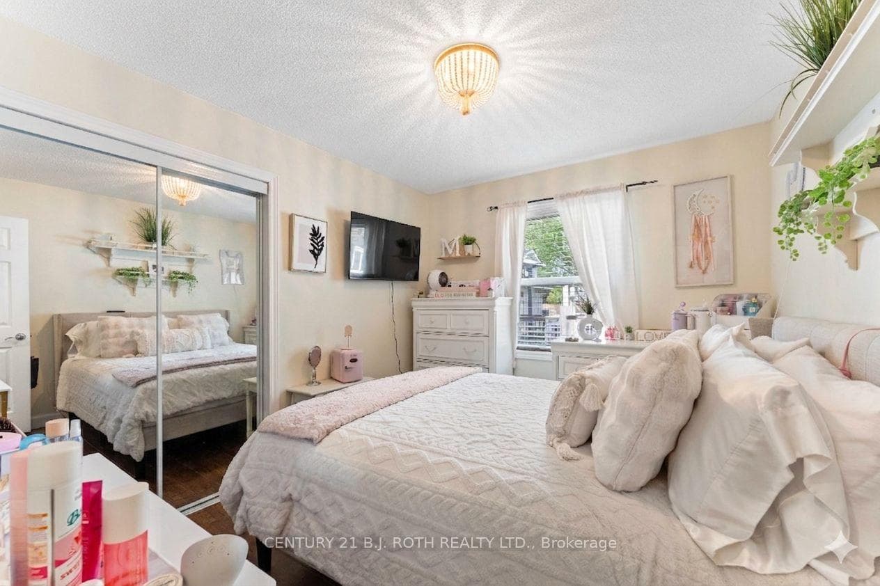26 Coulson Avenue photo 20