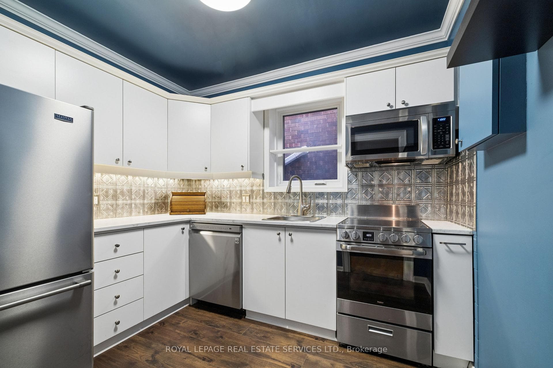 153A Jane Street photo 13