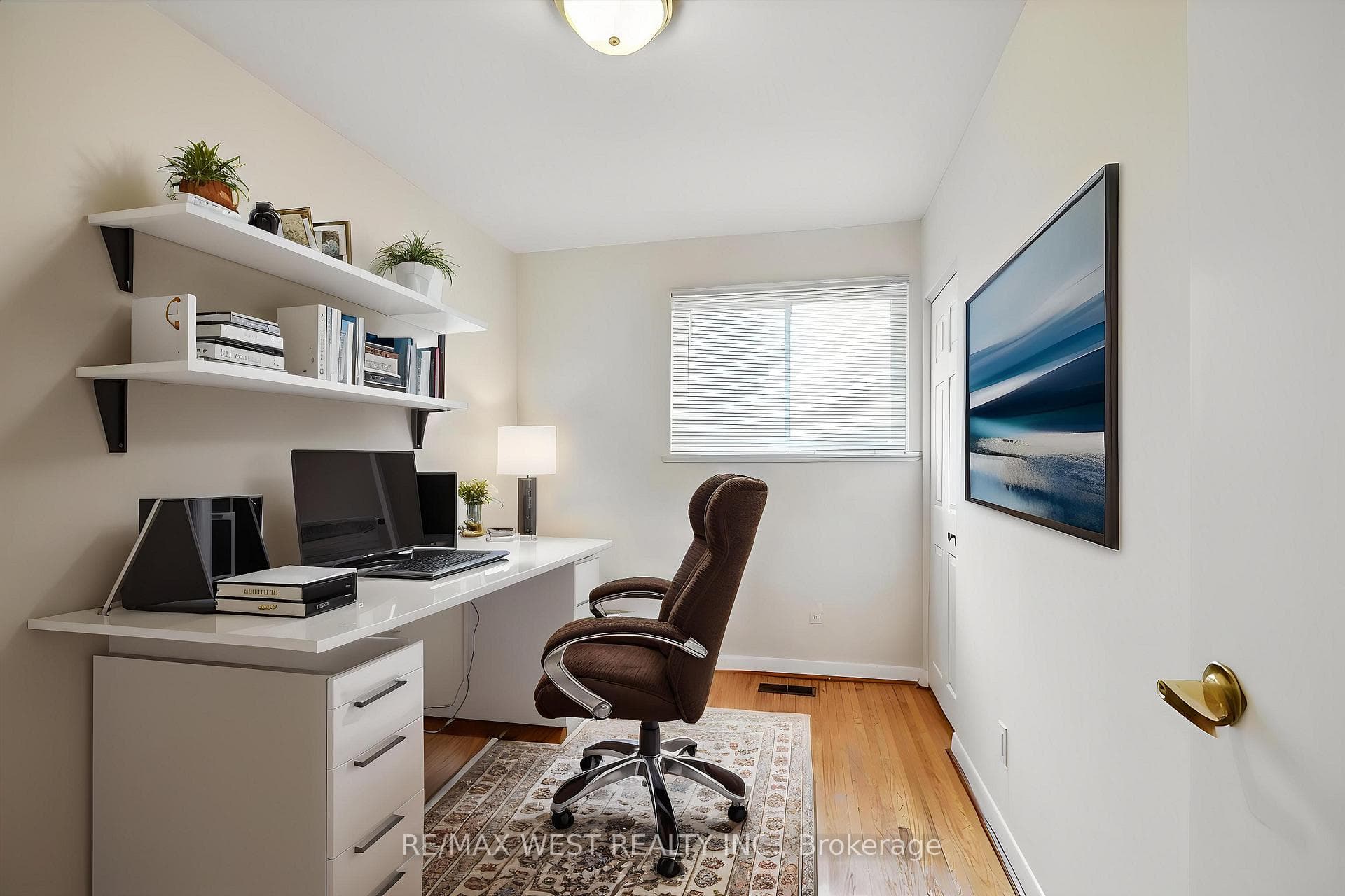 78 Silverstone Drive photo 9