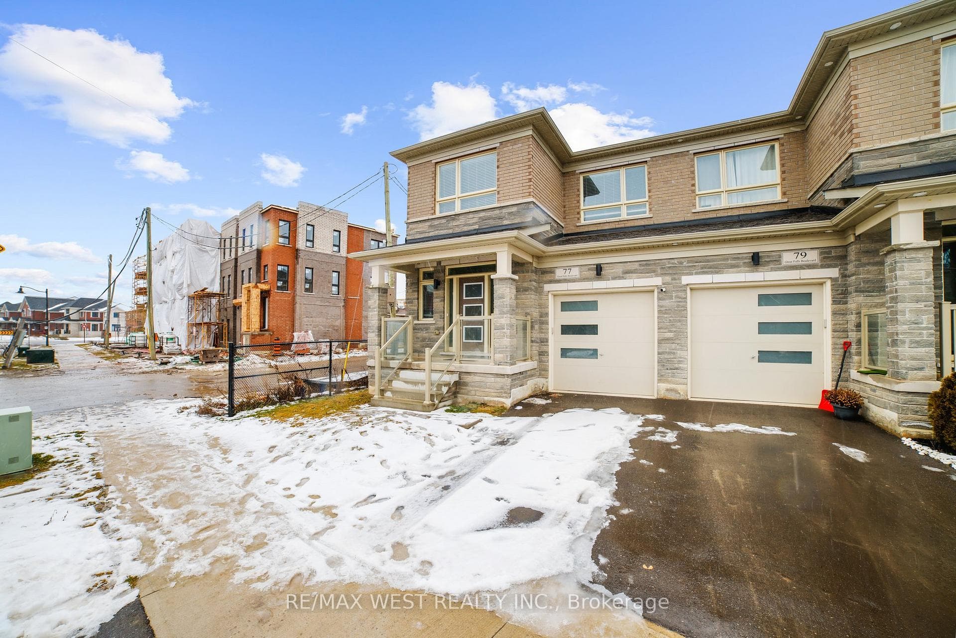 77 Great Falls Boulevard photo 3