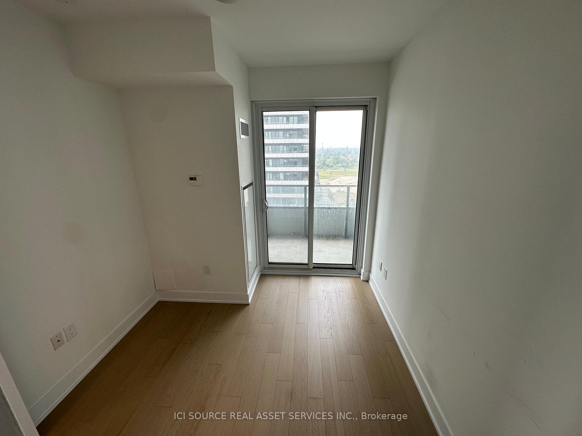 20 Shore Breeze Drive Unit 1302 photo 7