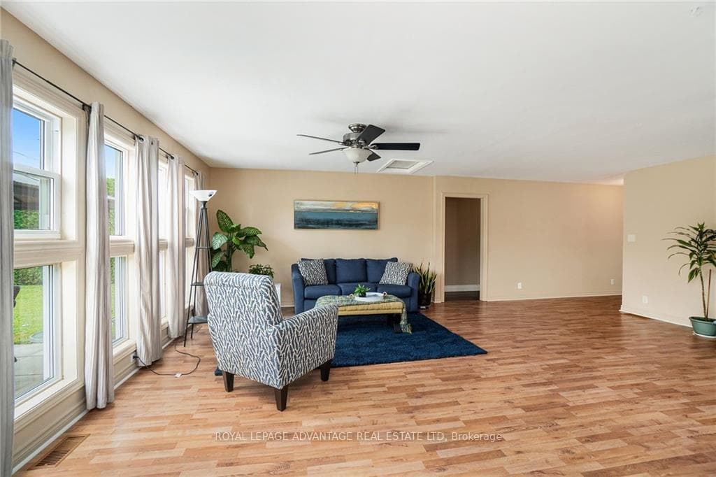 31 BROADVIEW Avenue photo 13