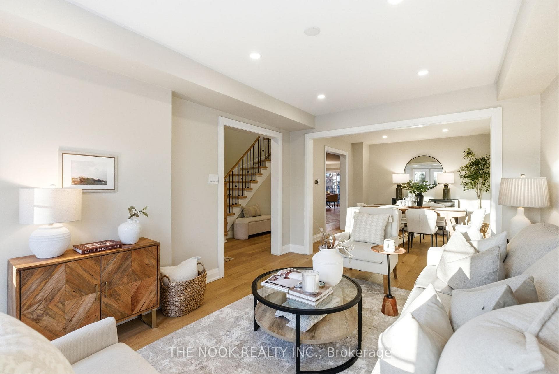 49 Meekings Drive photo 4