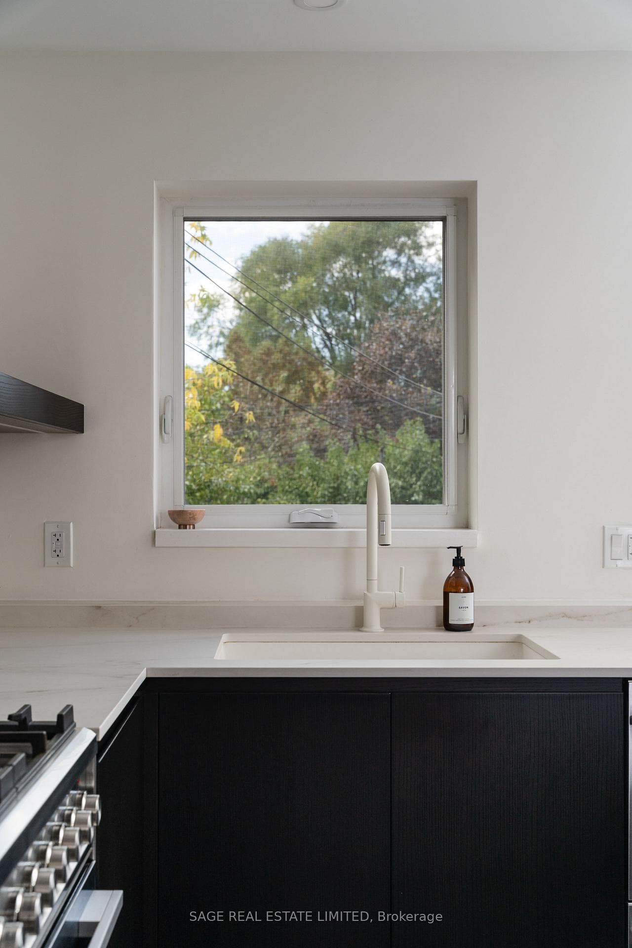 276 Oakwood Avenue photo 3