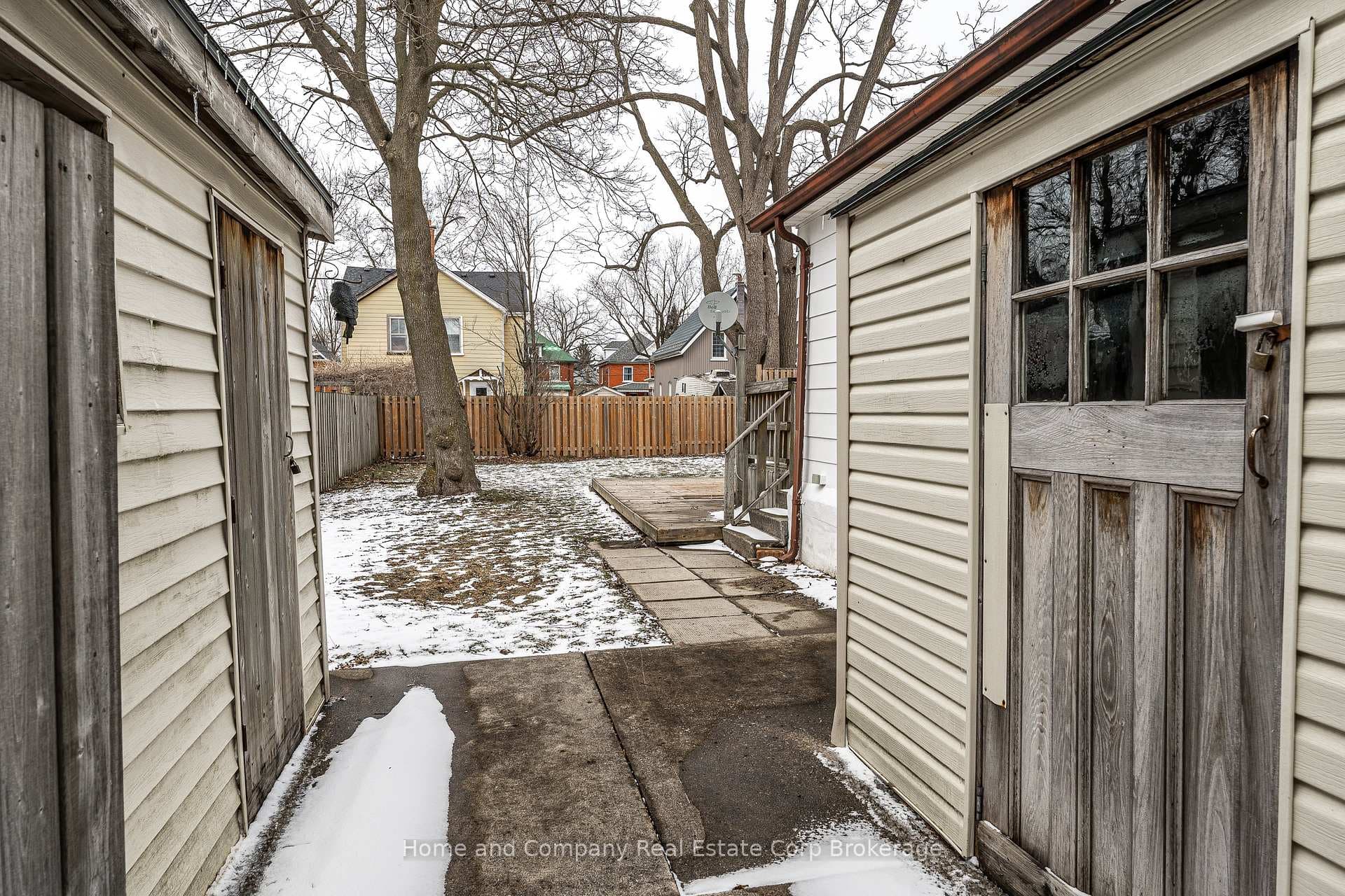 96 Falstaff Street photo 37