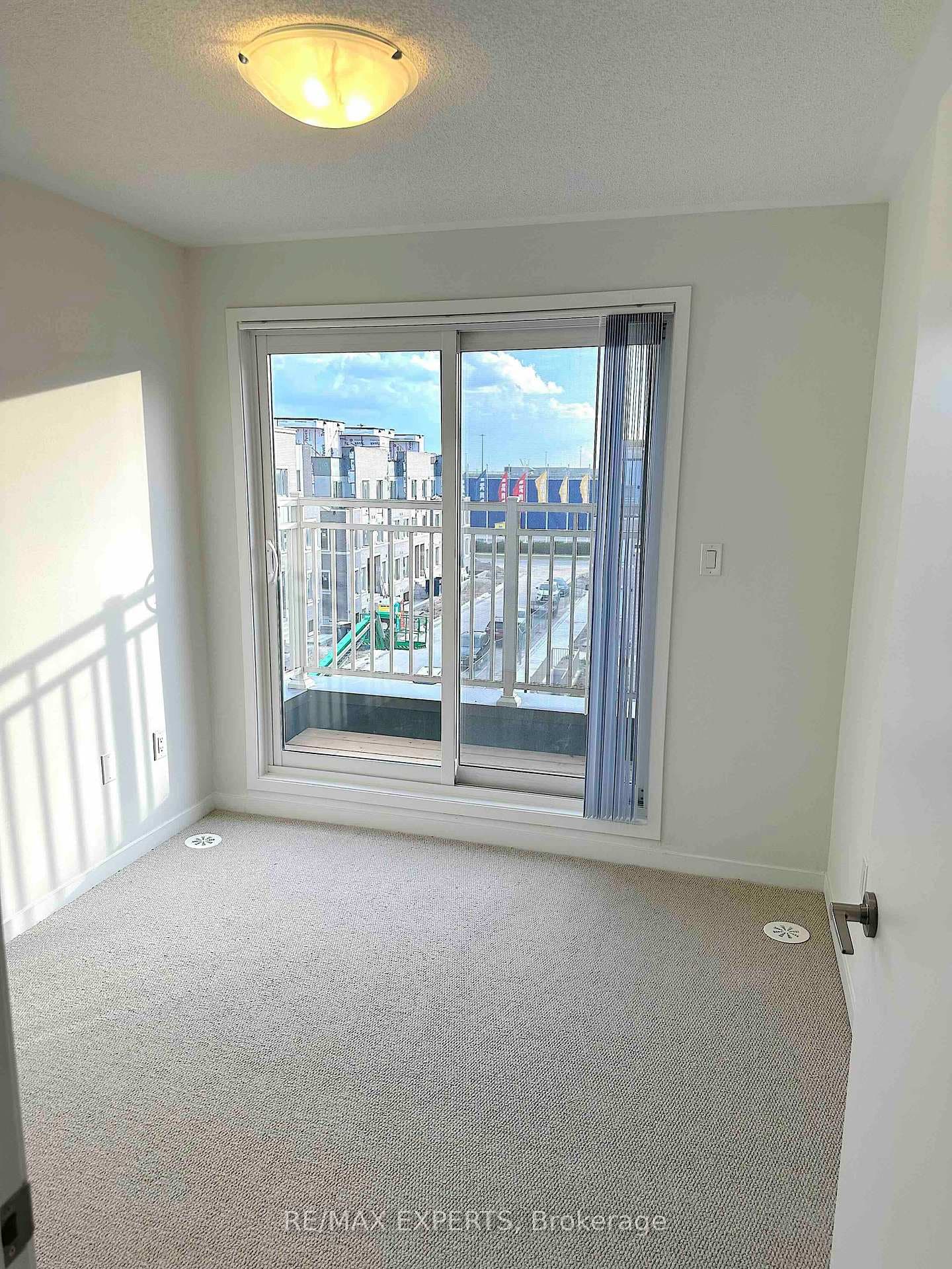 131 Honeycrisp Crescent Unit 220 photo 14