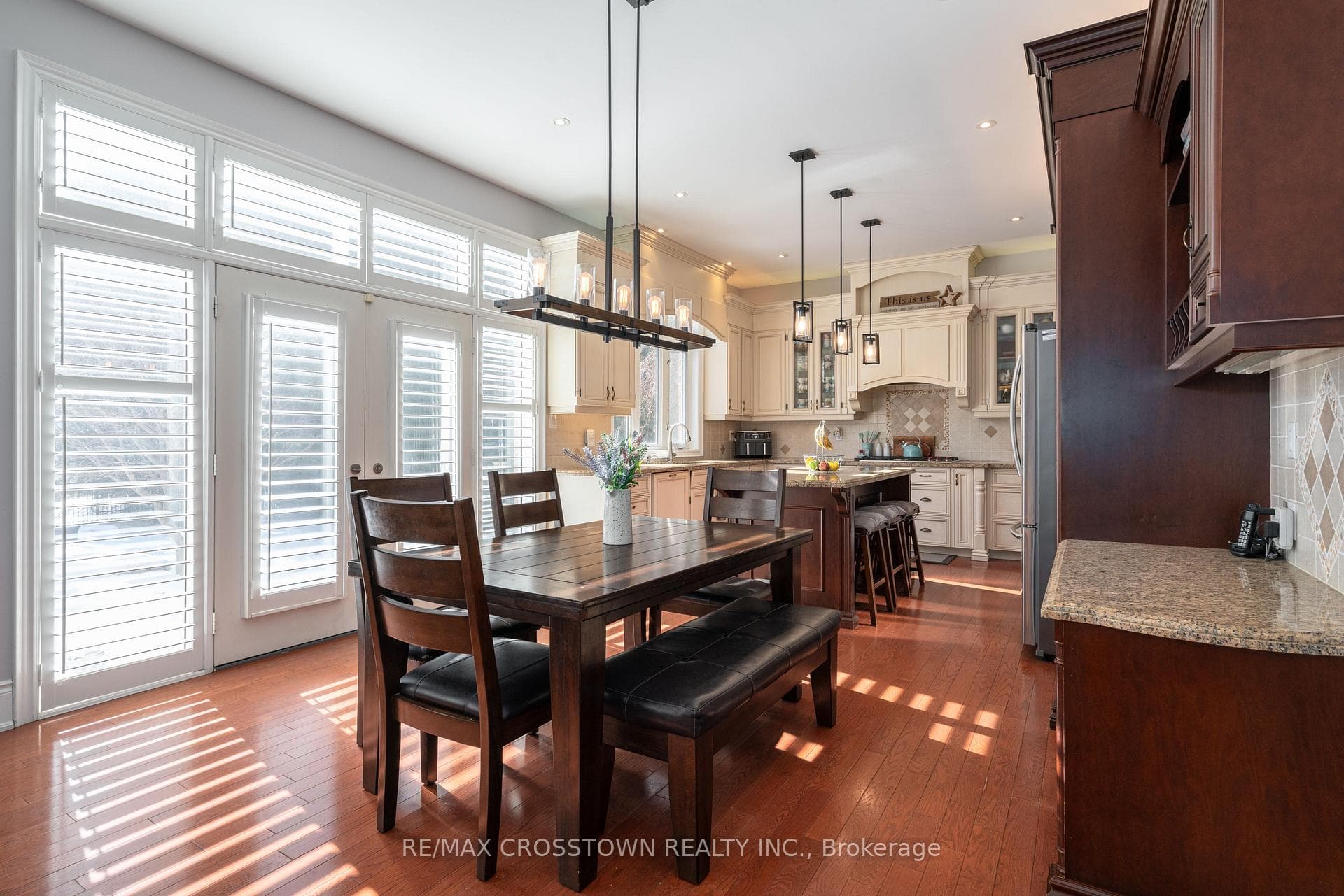 101 COUNTRY CLUB Drive photo 17