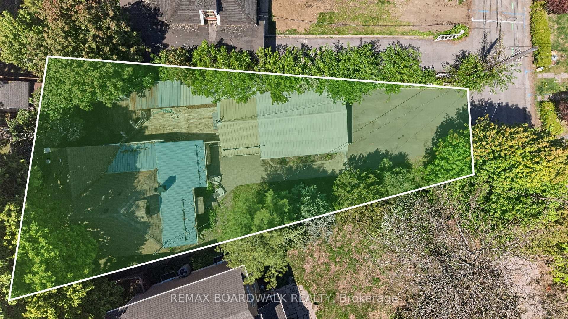 Premium lot on a Dead-End Street w/R2F Zoning
