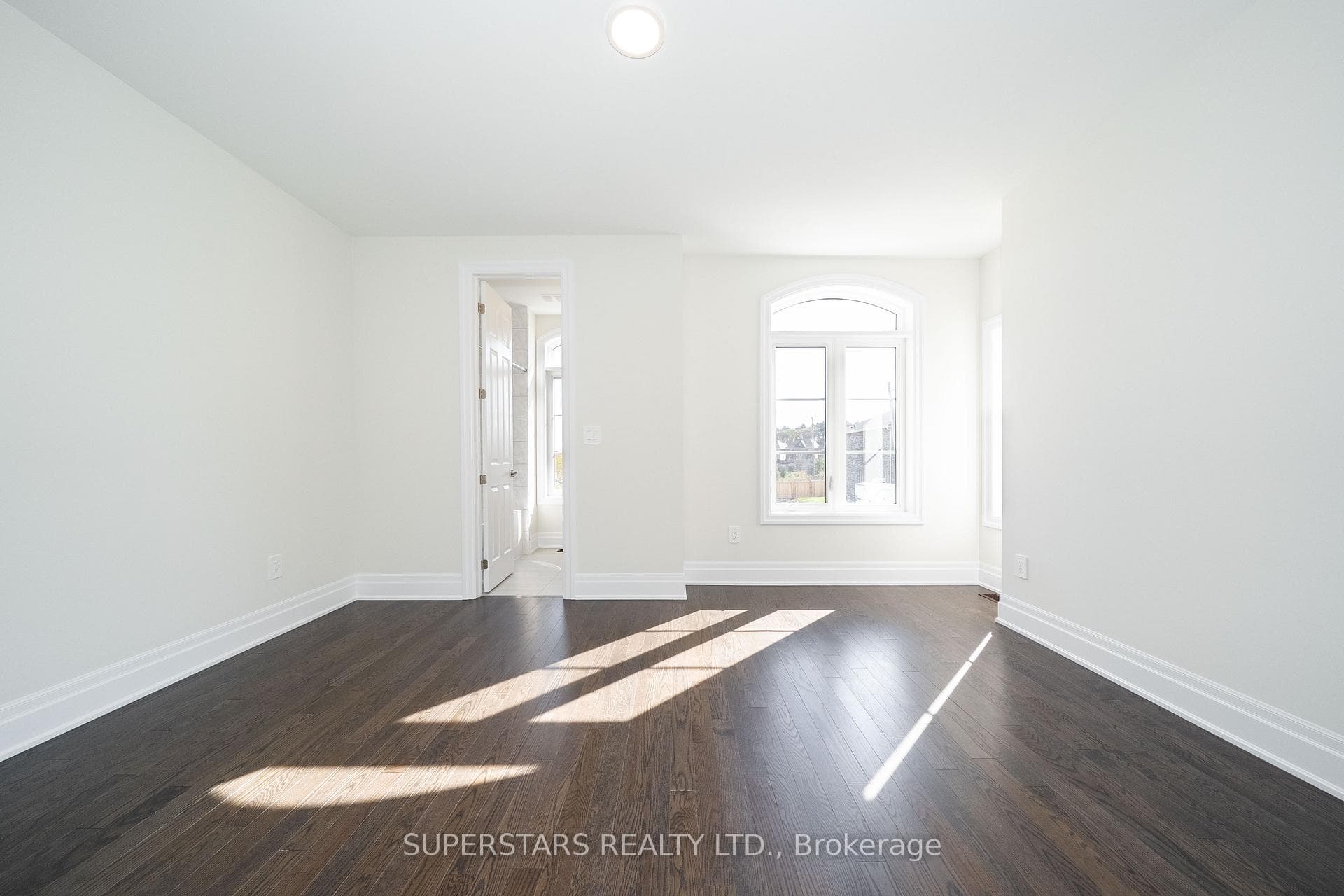 215 Archerhill Circle photo 13