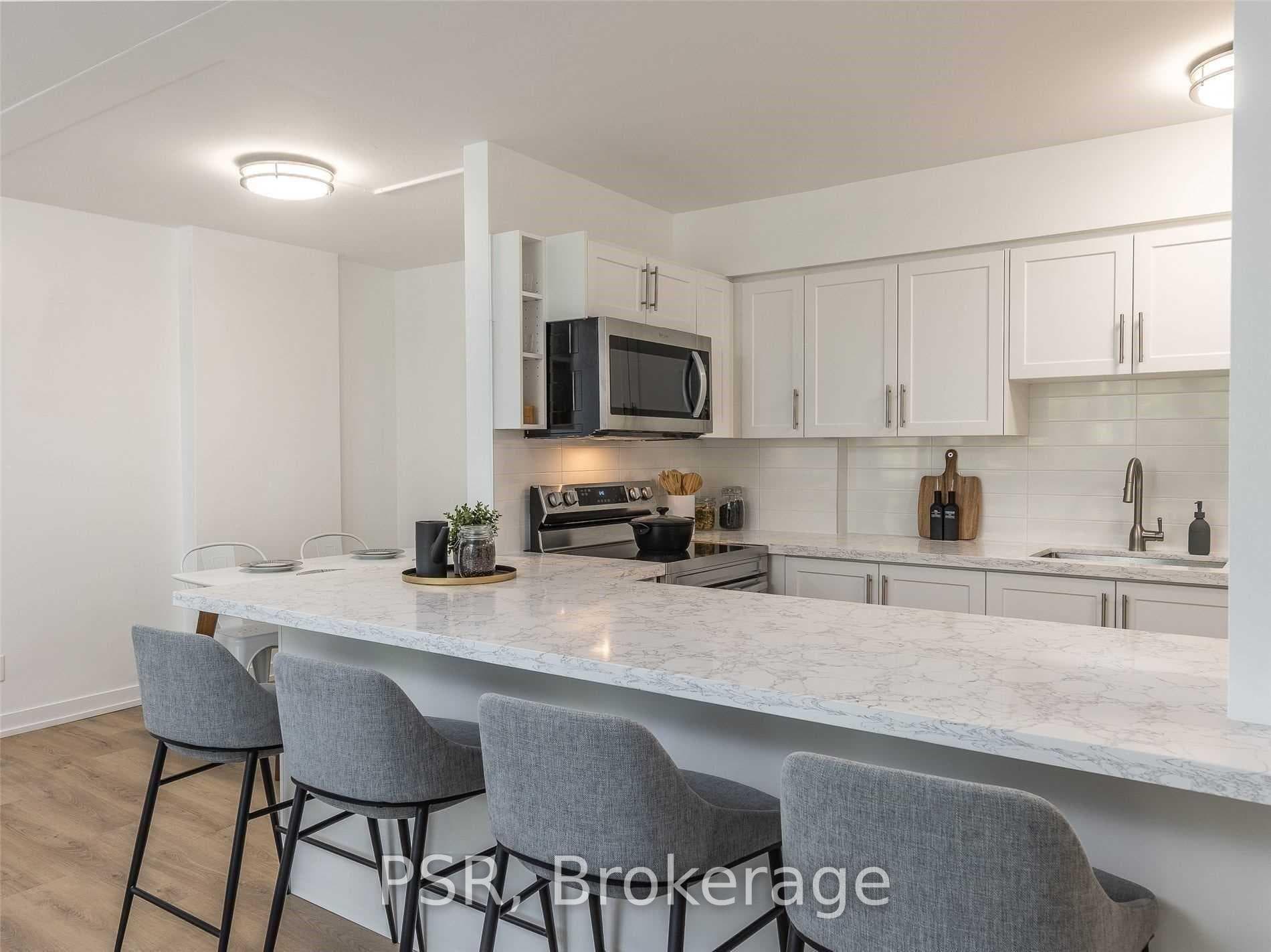 240 Markland Drive Unit 511 photo 6