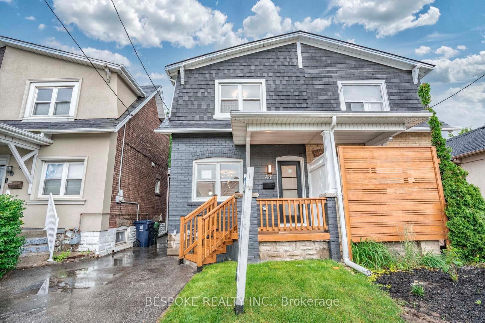 681 Cosburn Avenue Unit Main photo 1