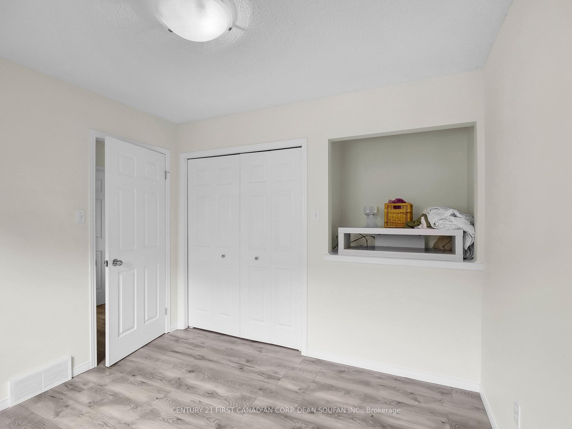 1735 Jubilee Drive photo 29