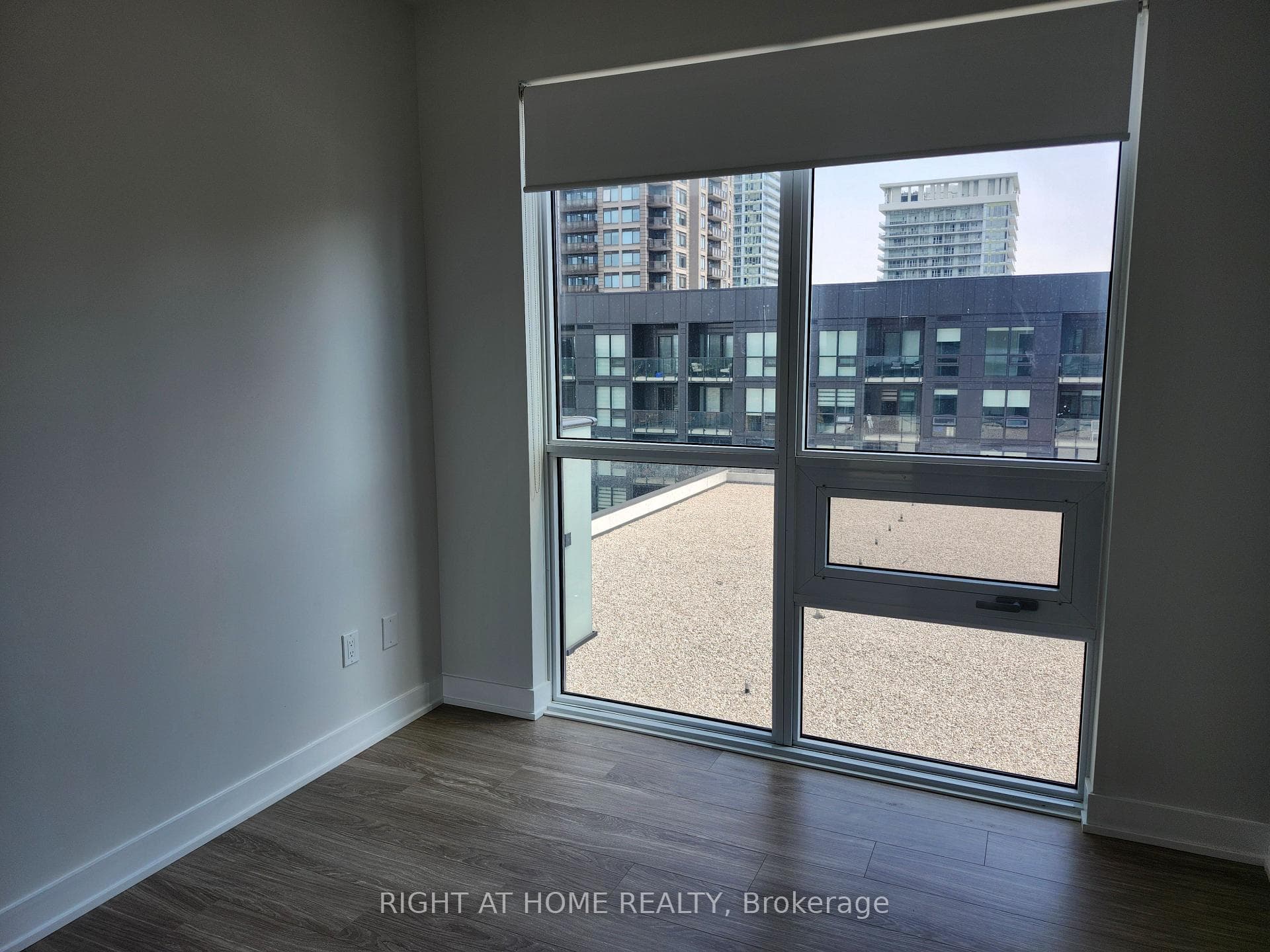 4130 Parkside Villge Drive Unit 906 photo 19