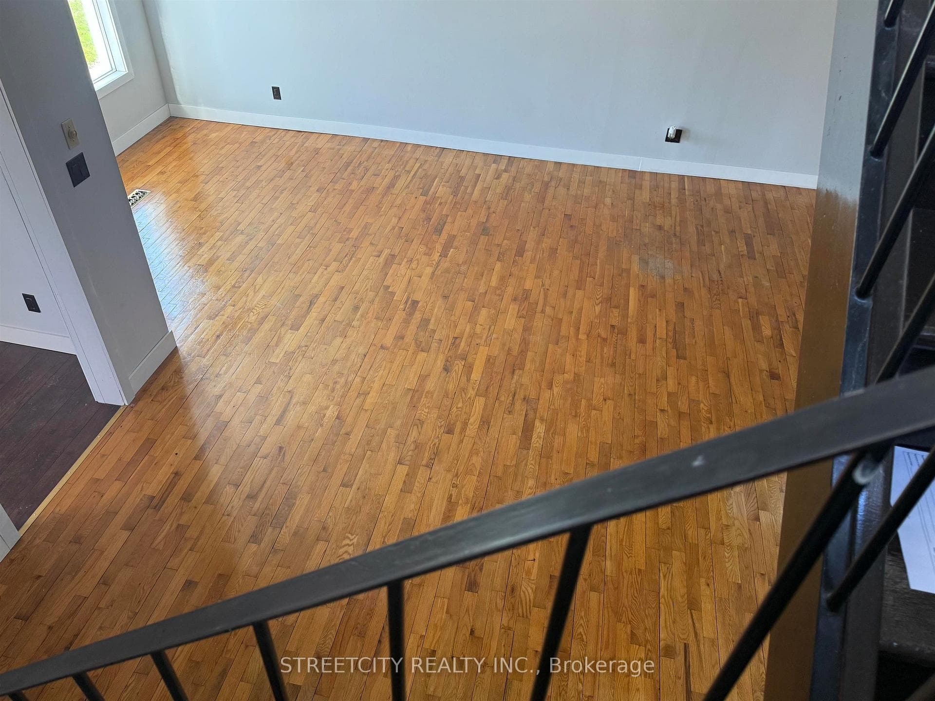 326 Ogden Street photo 9