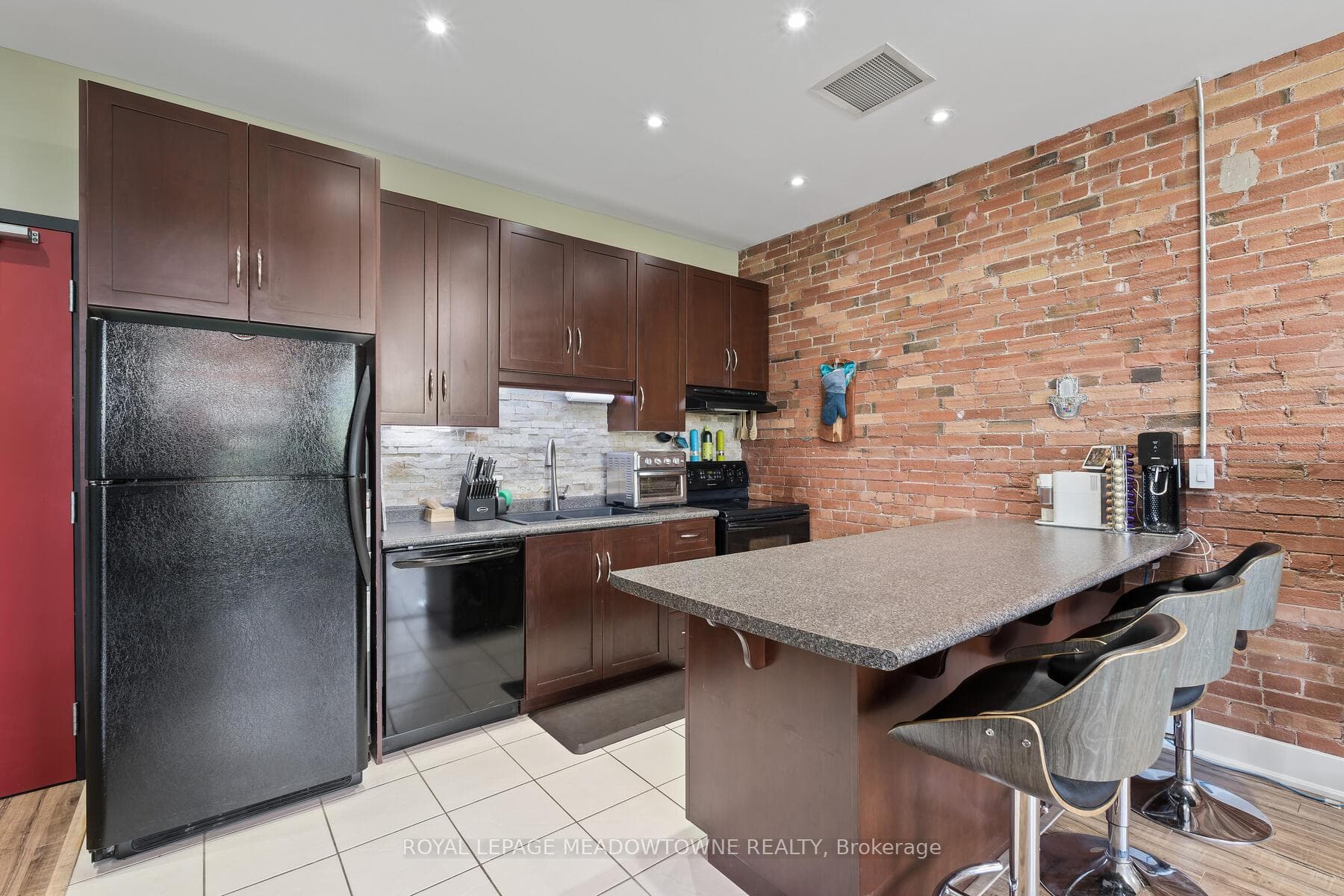 26 Ontario Street Unit 319 photo 11