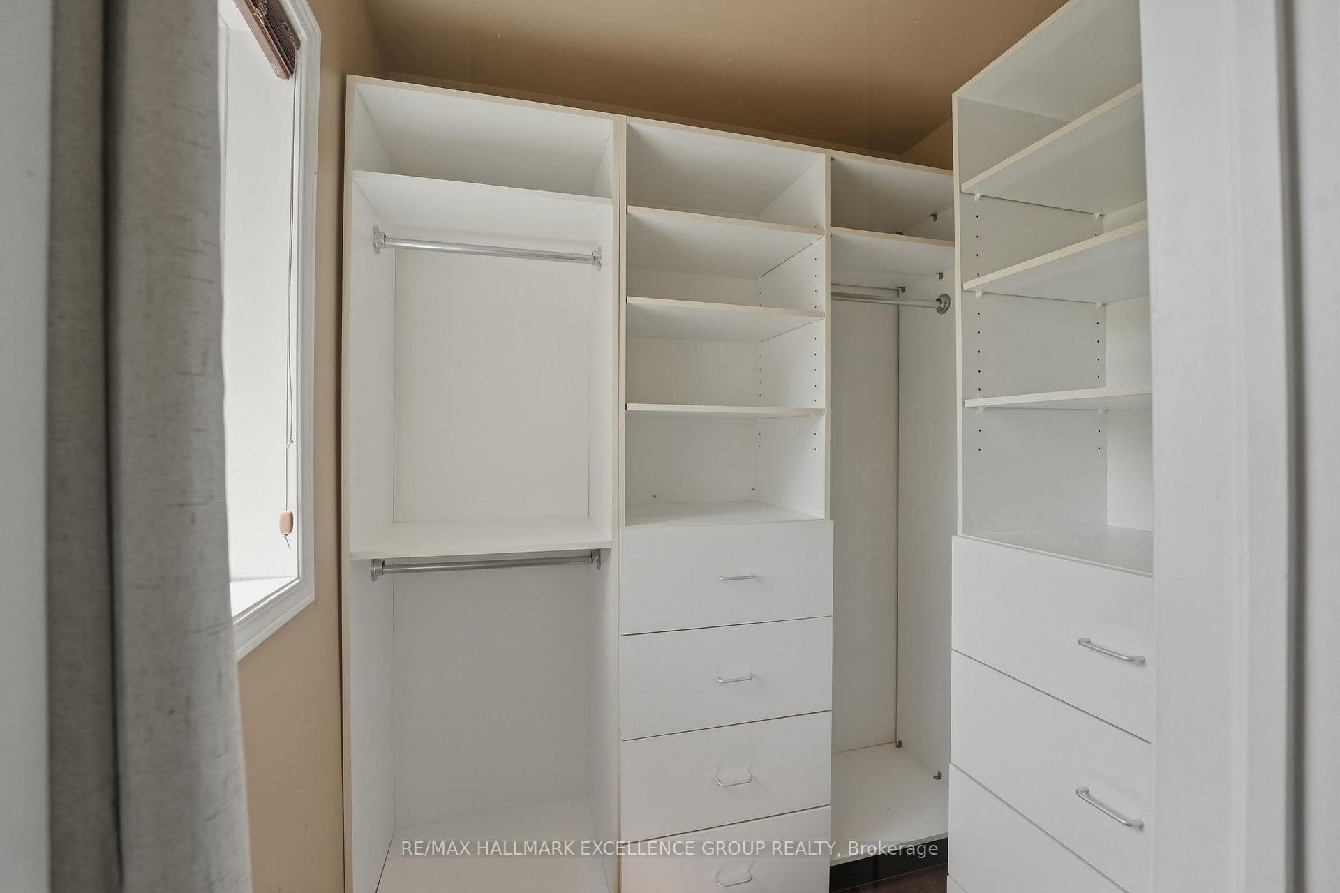 887 Nesting Way photo 28