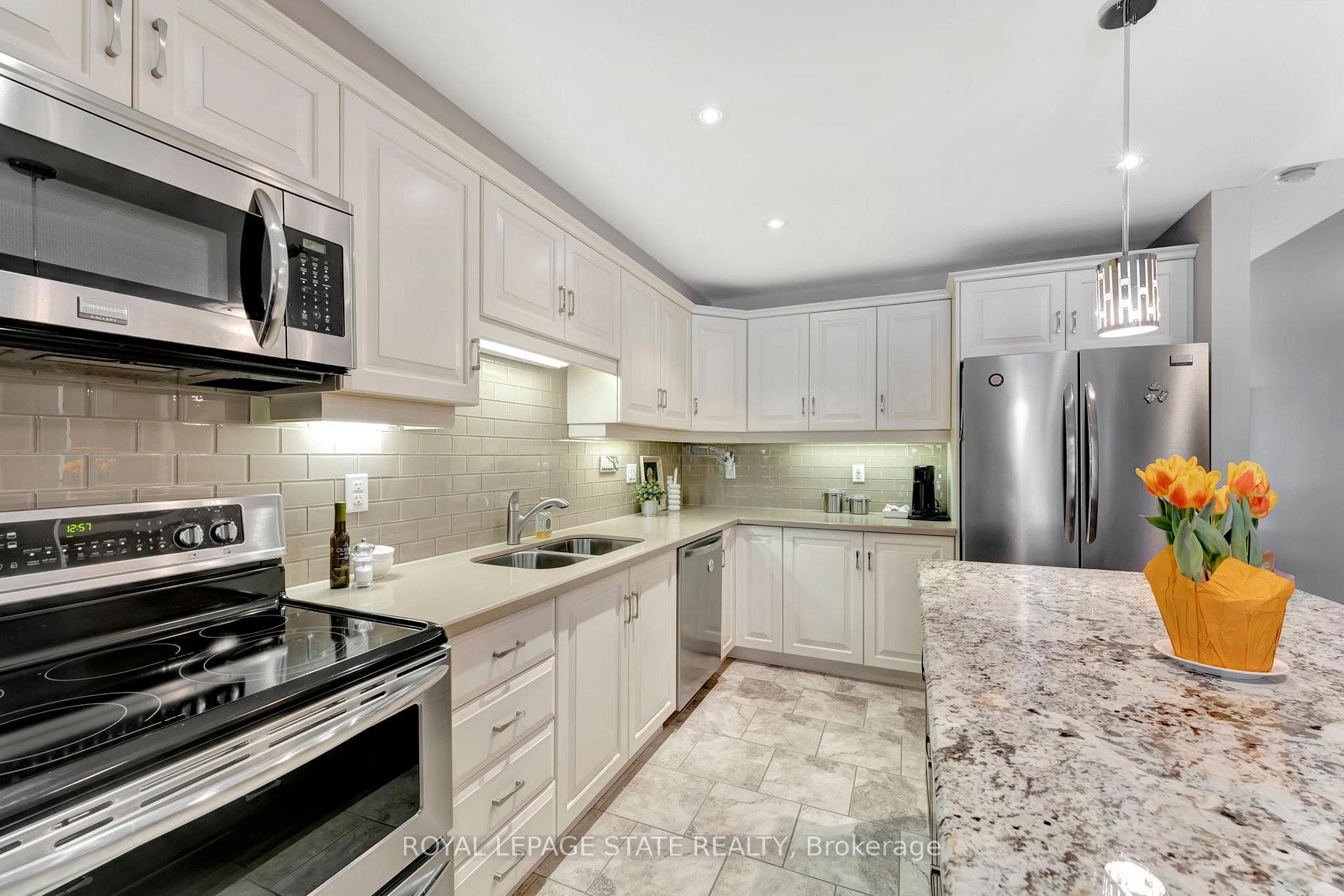 78 Toulon Avenue photo 5