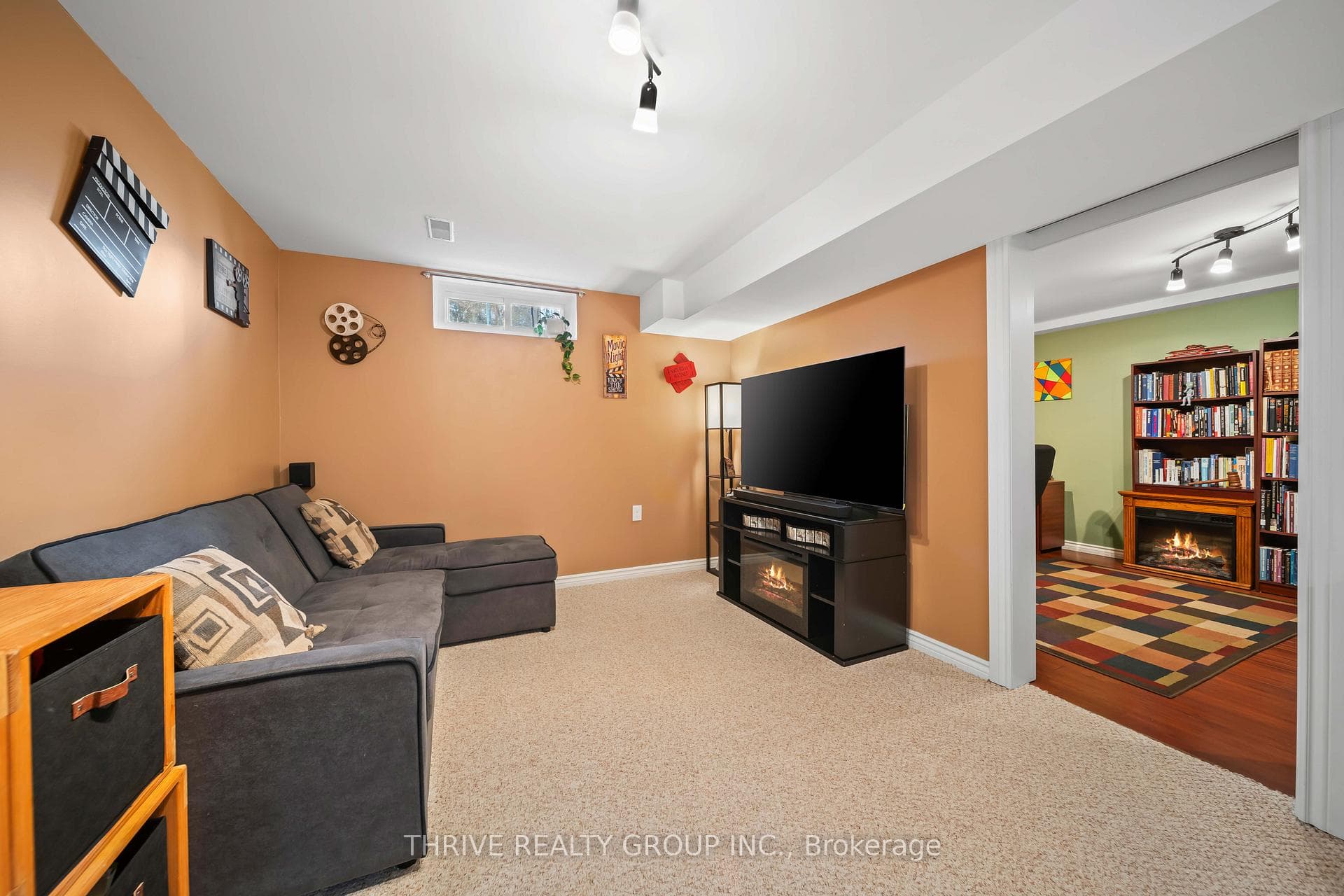 112 Culver Crescent photo 34