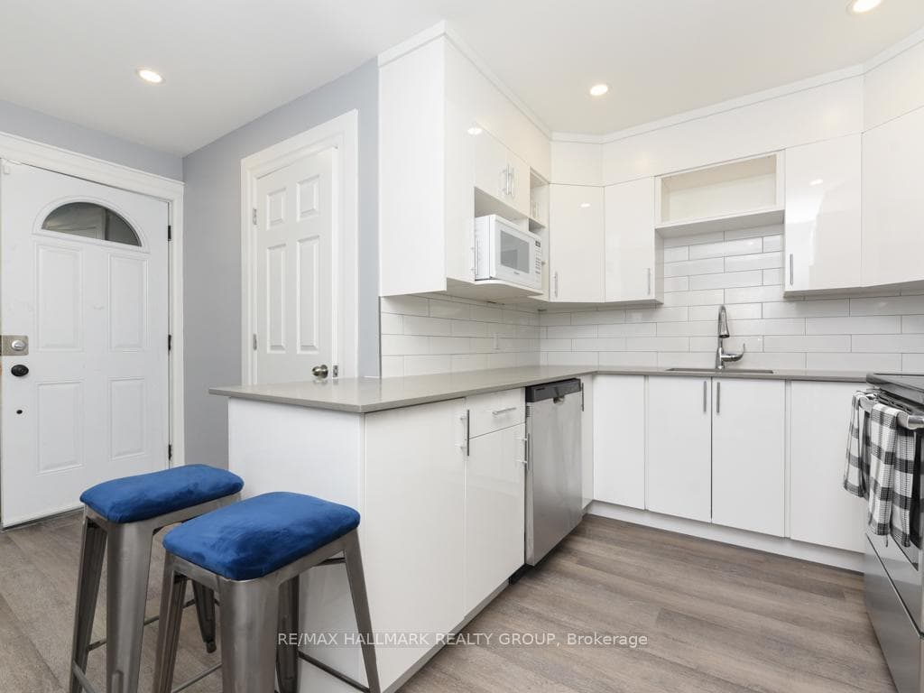 419 BESSERER Street photo 23