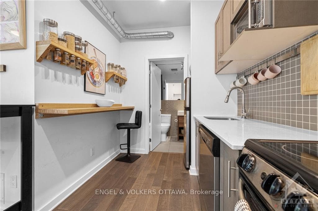1308 THAMES Street Unit 203 photo 10