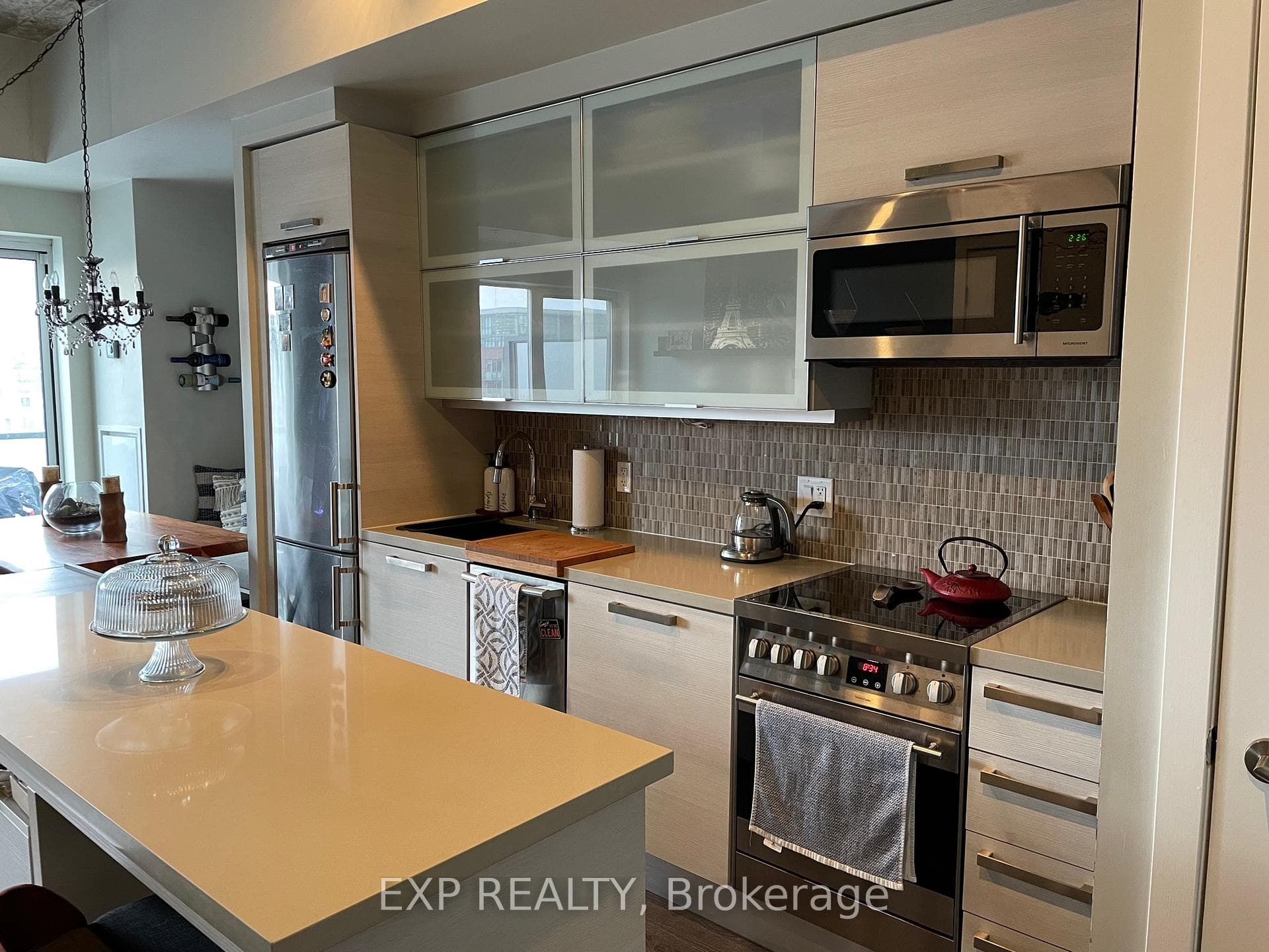1205 Queen Street Unit 707 photo 16