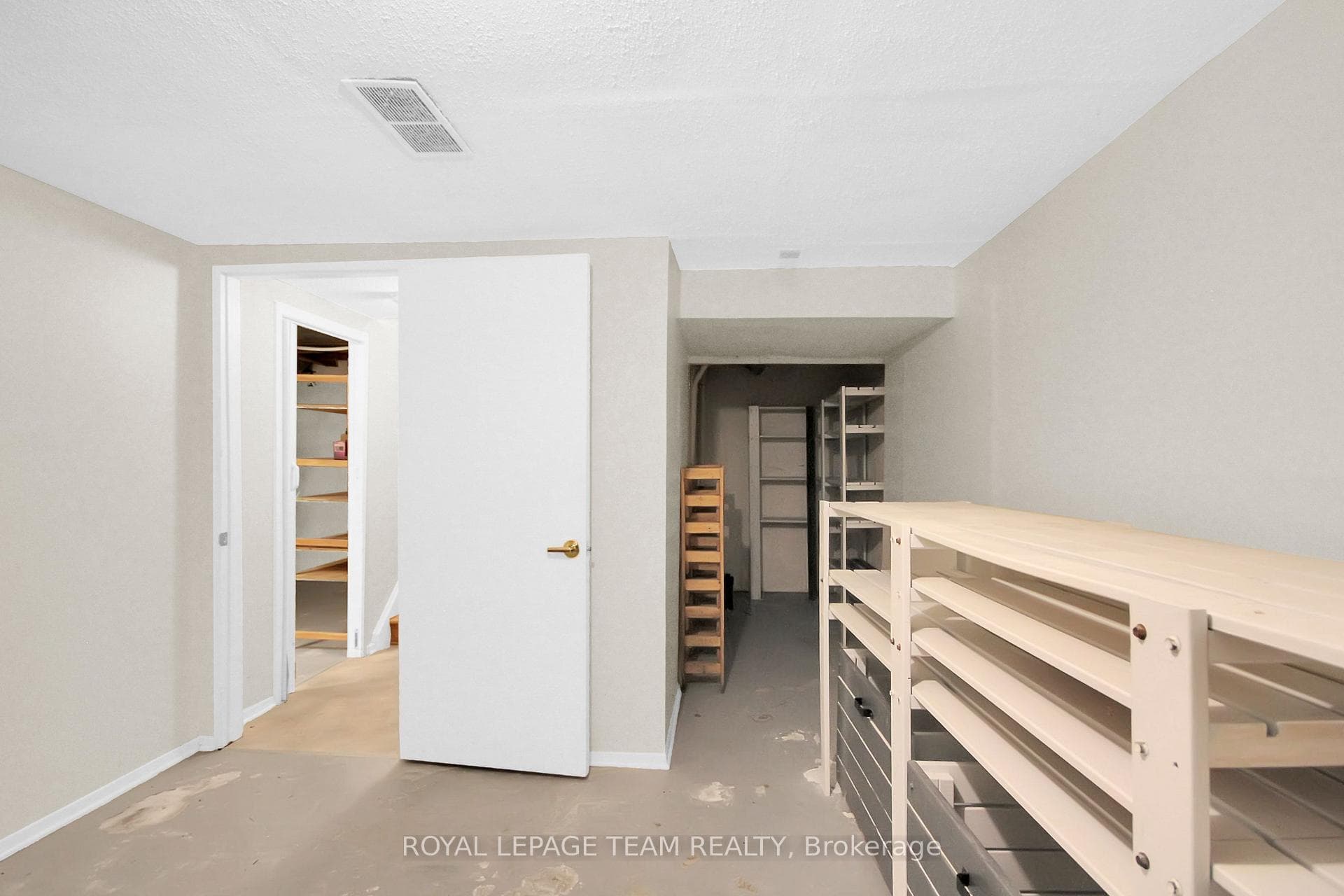 Loads of storage & shelving