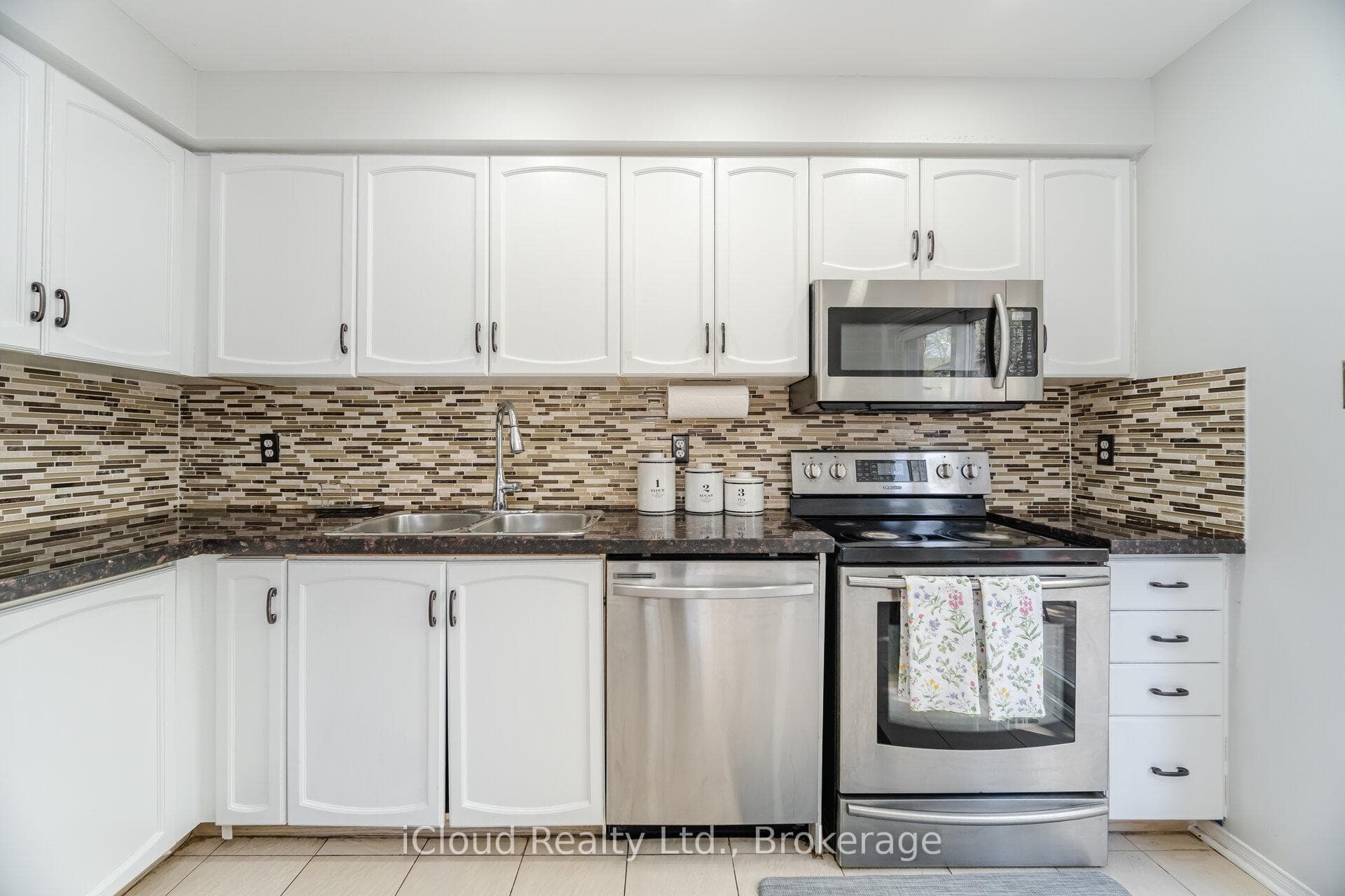 5659 Glen Erin Drive Unit 41 photo 17