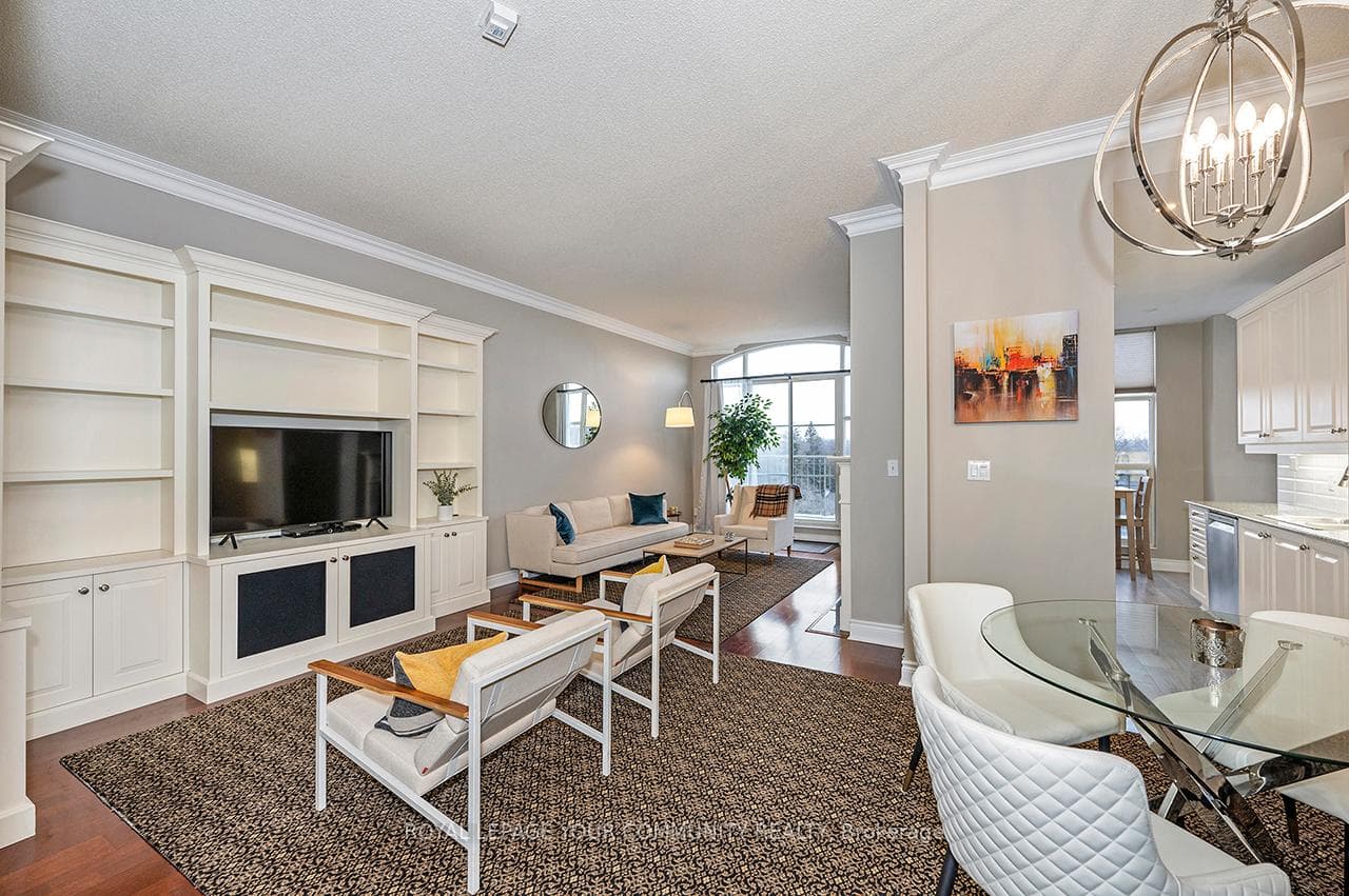 3085 Bloor Street Unit 606 photo 11