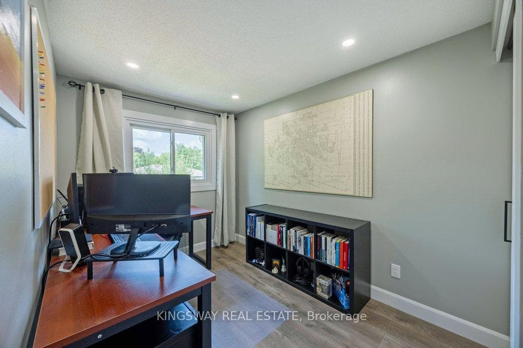 Third Bedroom or Office Space