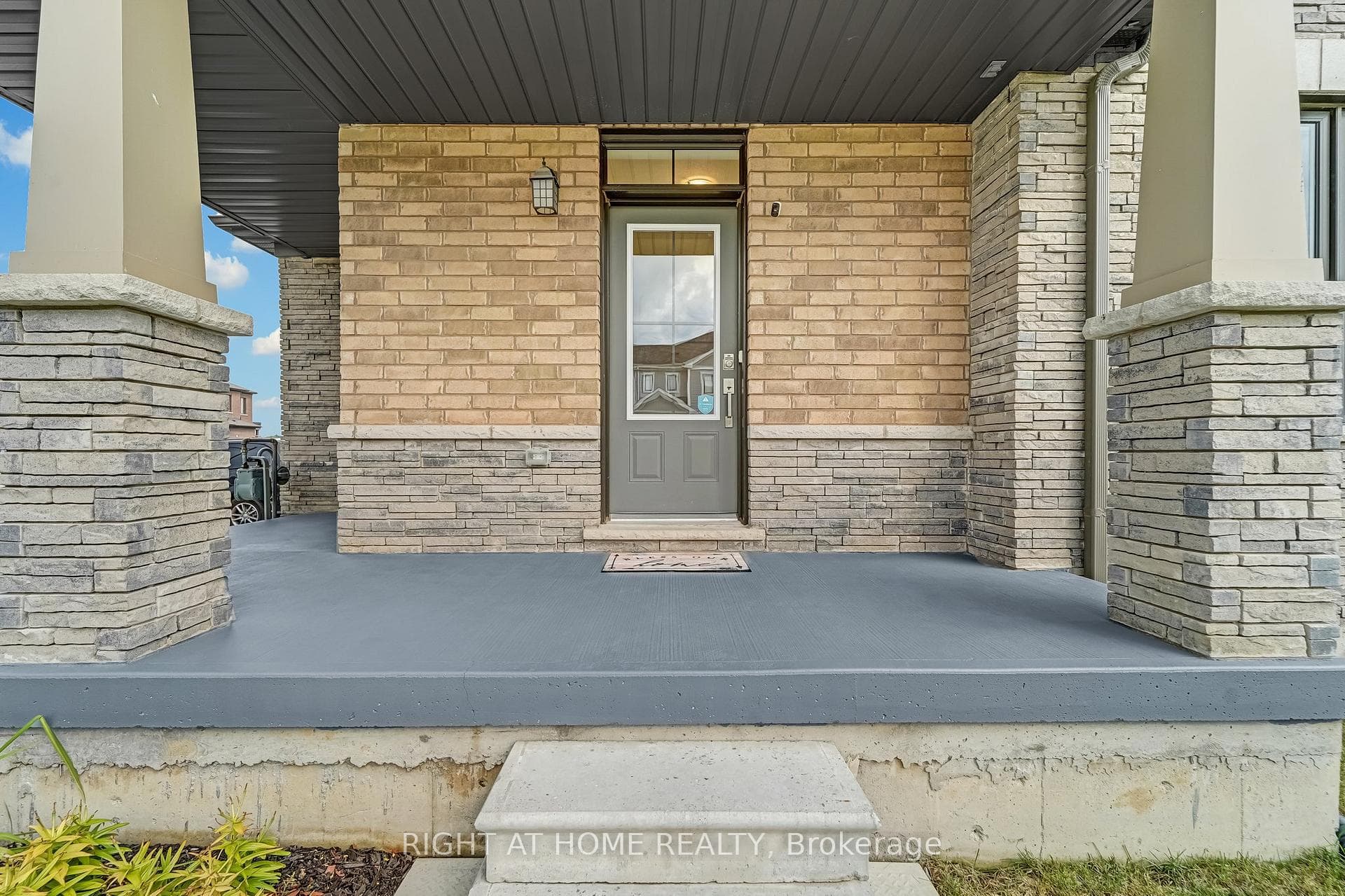 45 Oaktree Drive photo 5
