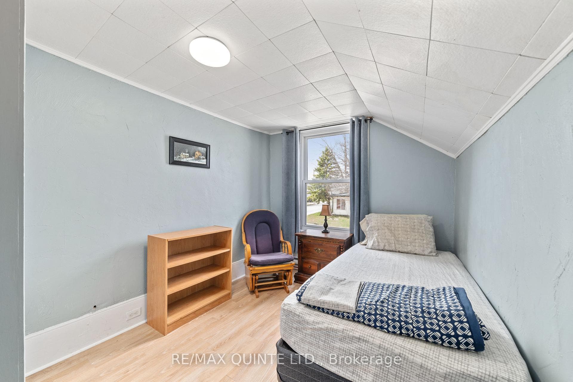 28 OLIVE Street photo 23