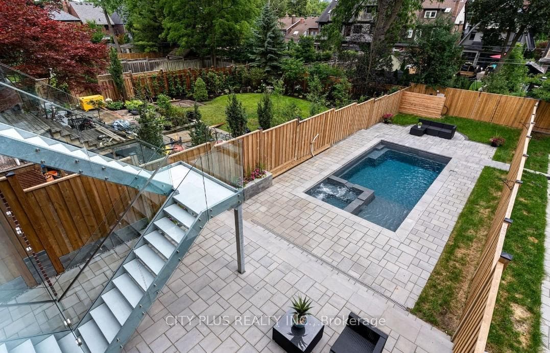 119 Glengrove Avenue photo 27