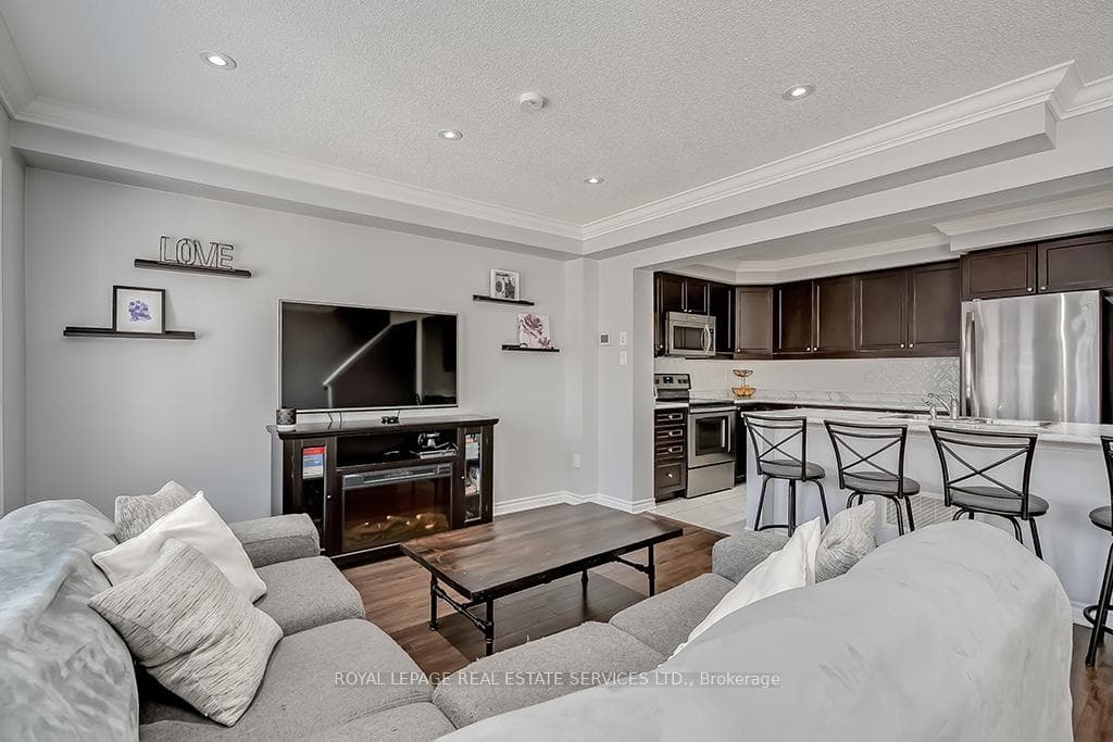 267 Casson Point photo 16
