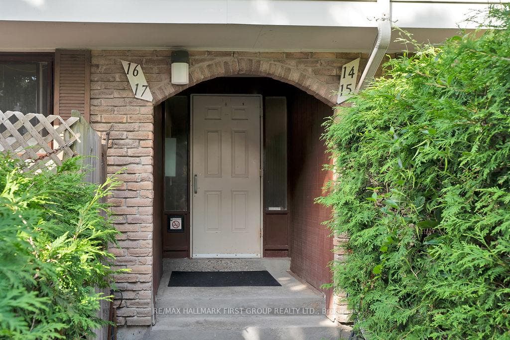 506 Normandy Street Unit 14 photo 3