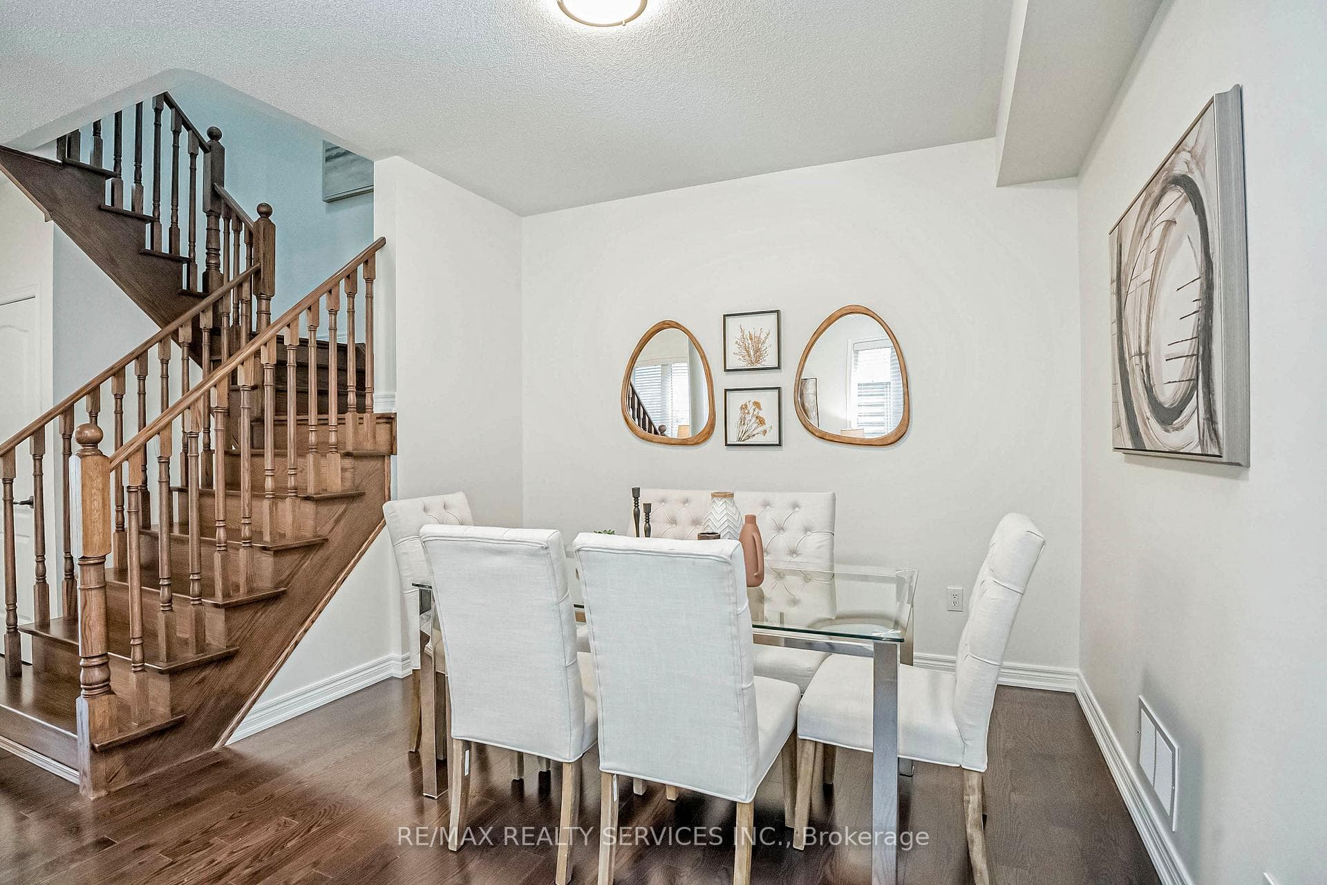 74 Dawes Road photo 10